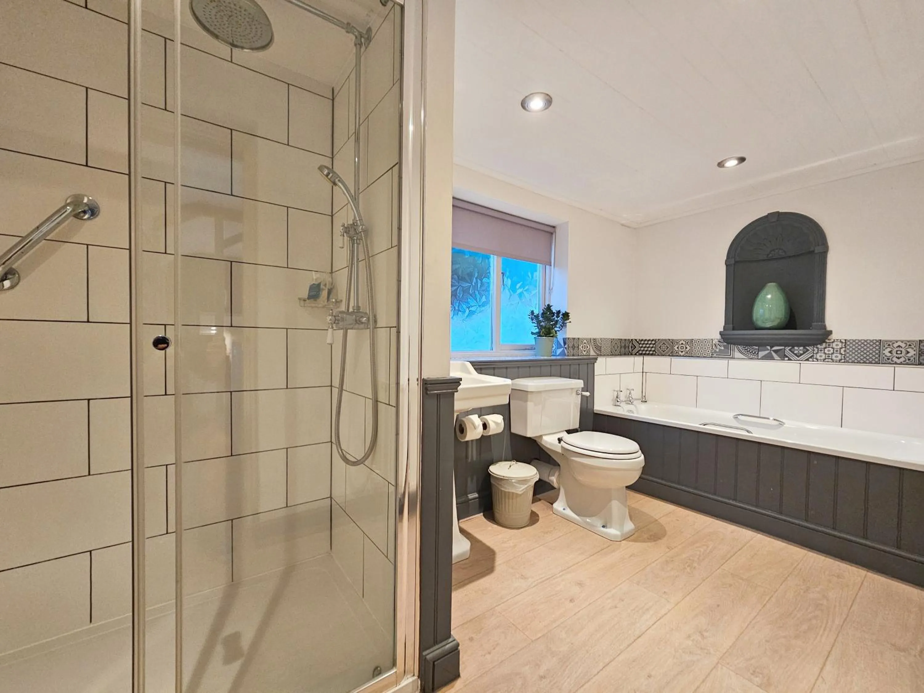 Shower in Derwent Manor Apartments