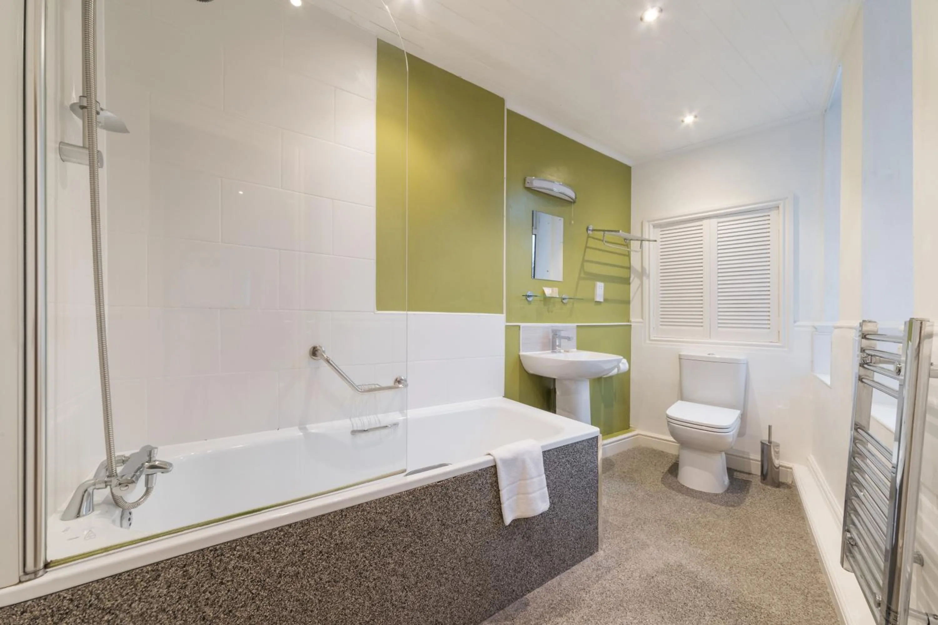 Bathroom in Derwent Manor Apartments