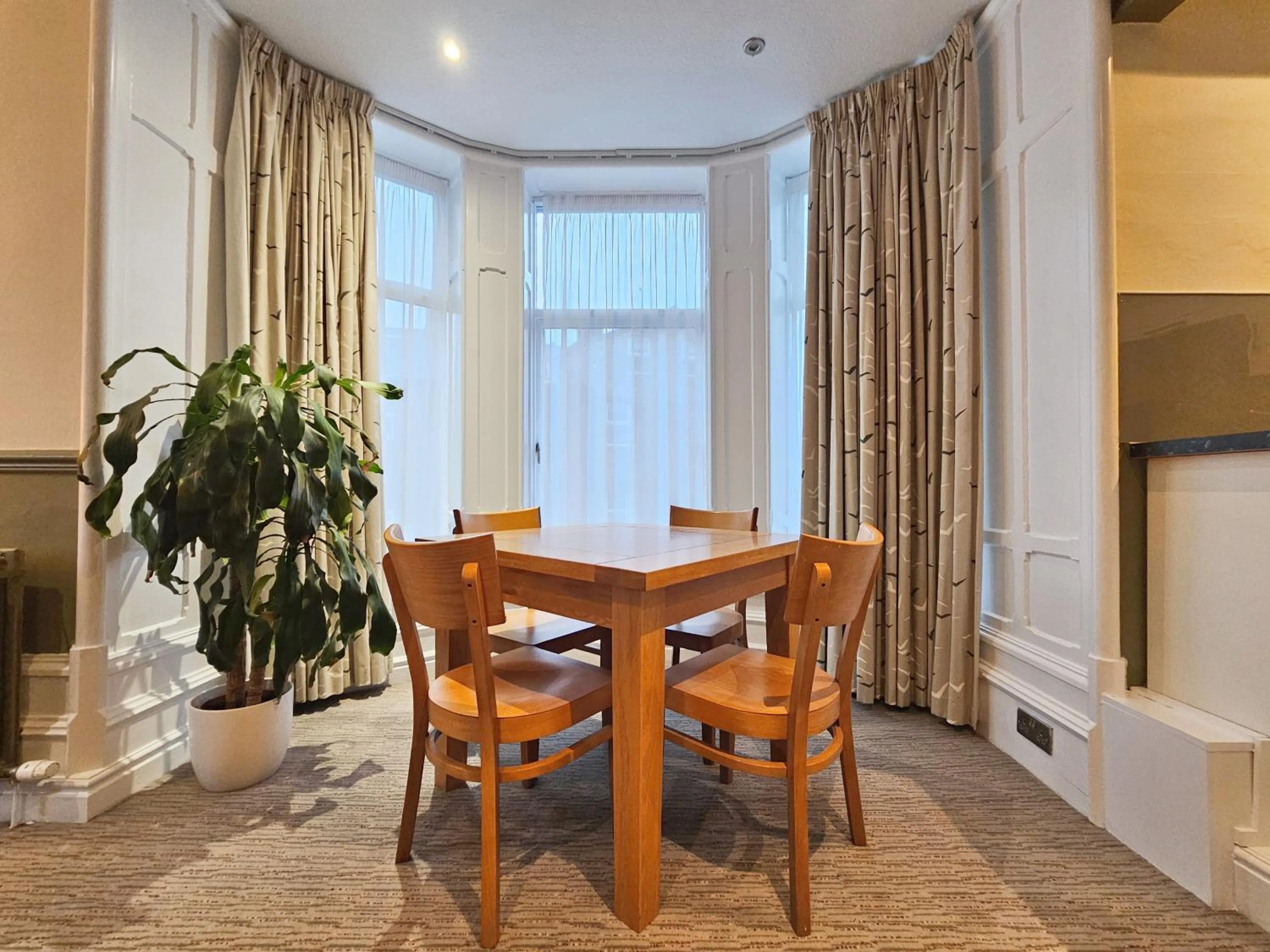 Dining area in Derwent Manor Apartments