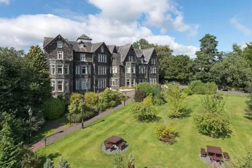 Derwent Manor Apartments