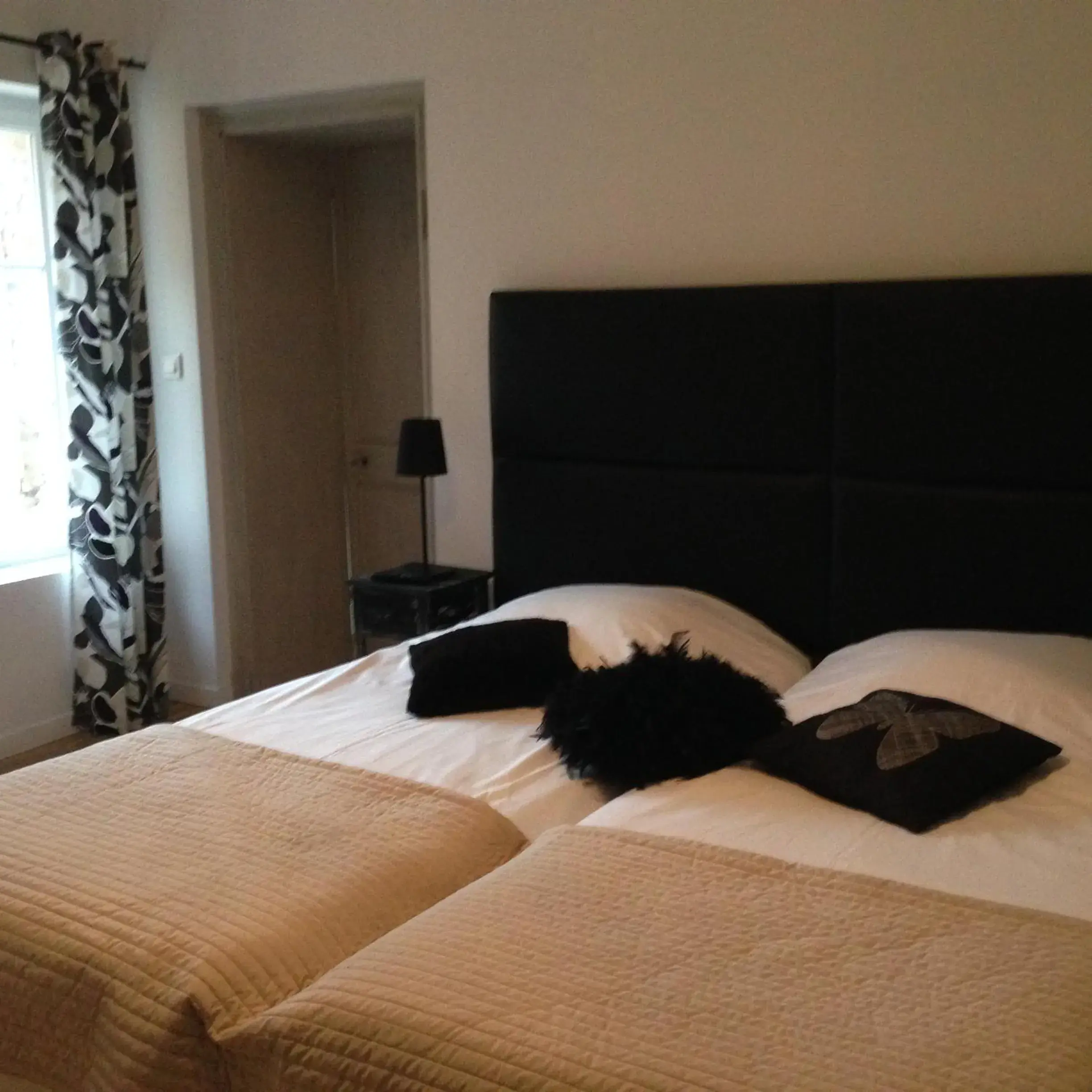 Bed in Le Château de Grèges Bed in Le Château de Grèges