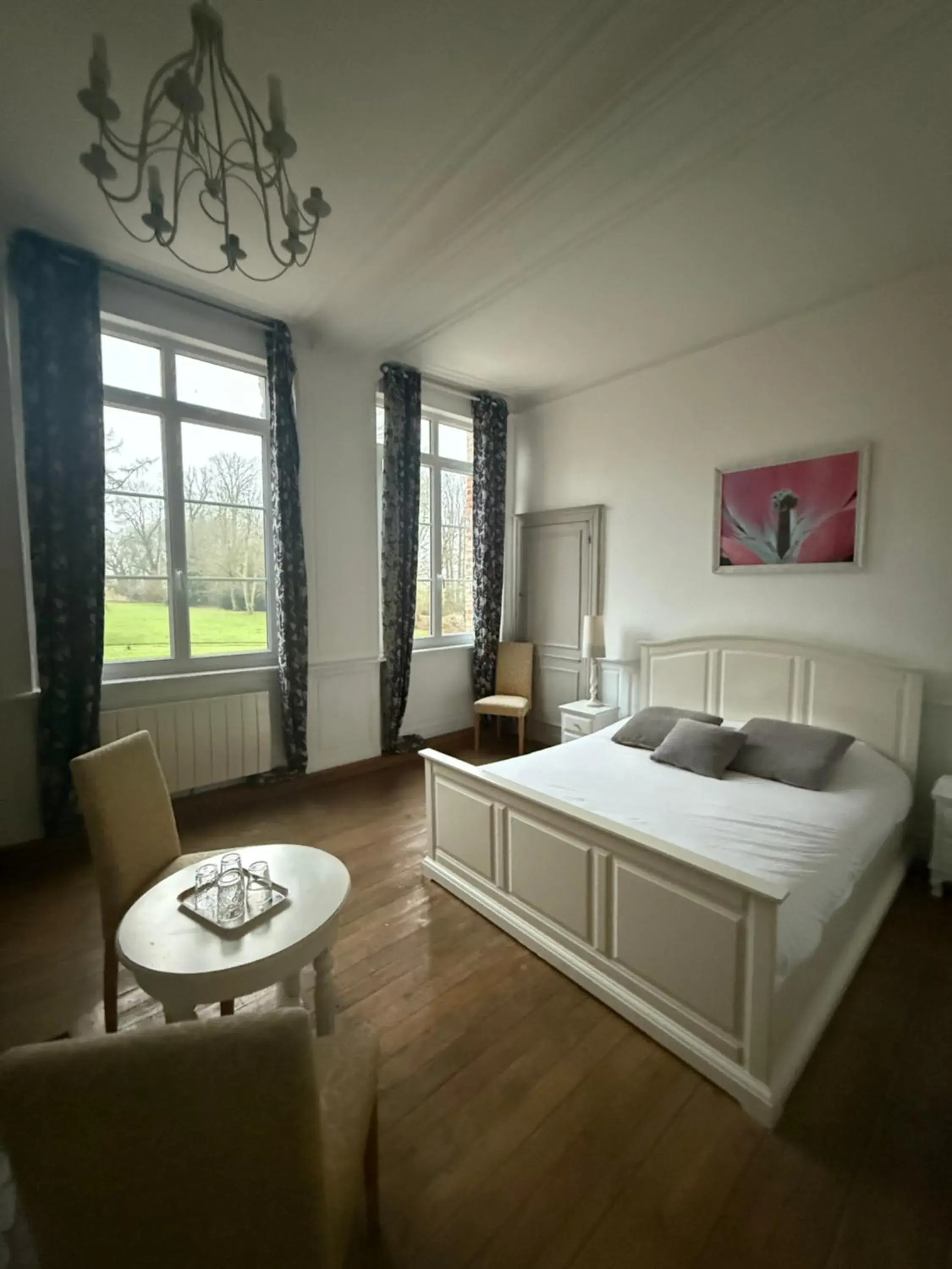 Property building, Bed in Le Château de Grèges Property building, Bed in Le Château de Grèges