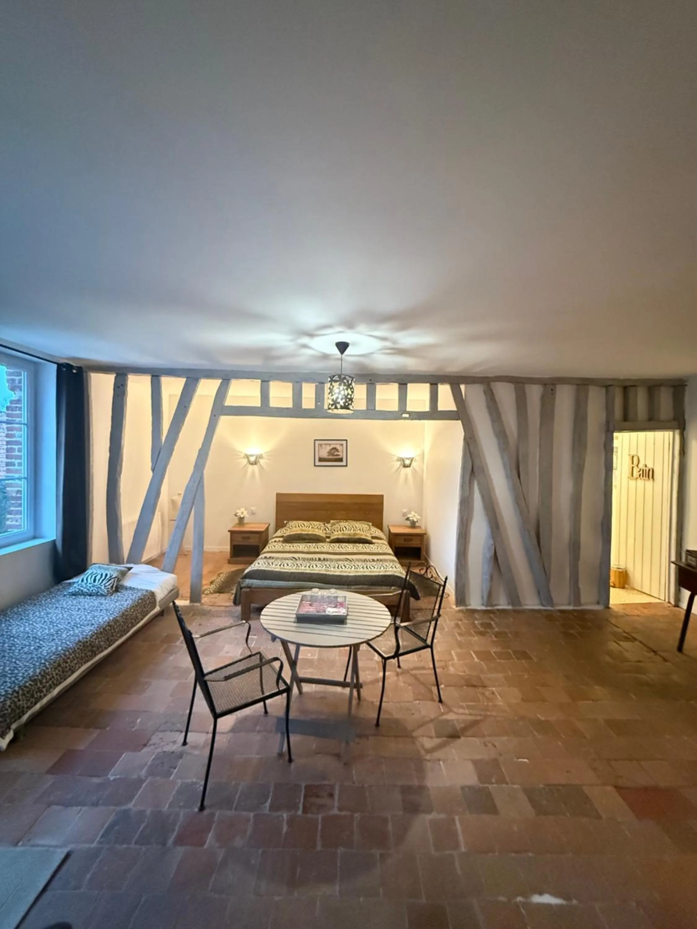 Property building in Le Château de Grèges