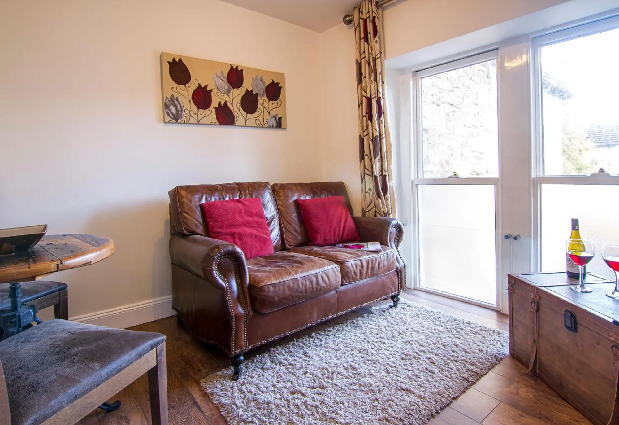 Living room in Romneys Apartments & Suites