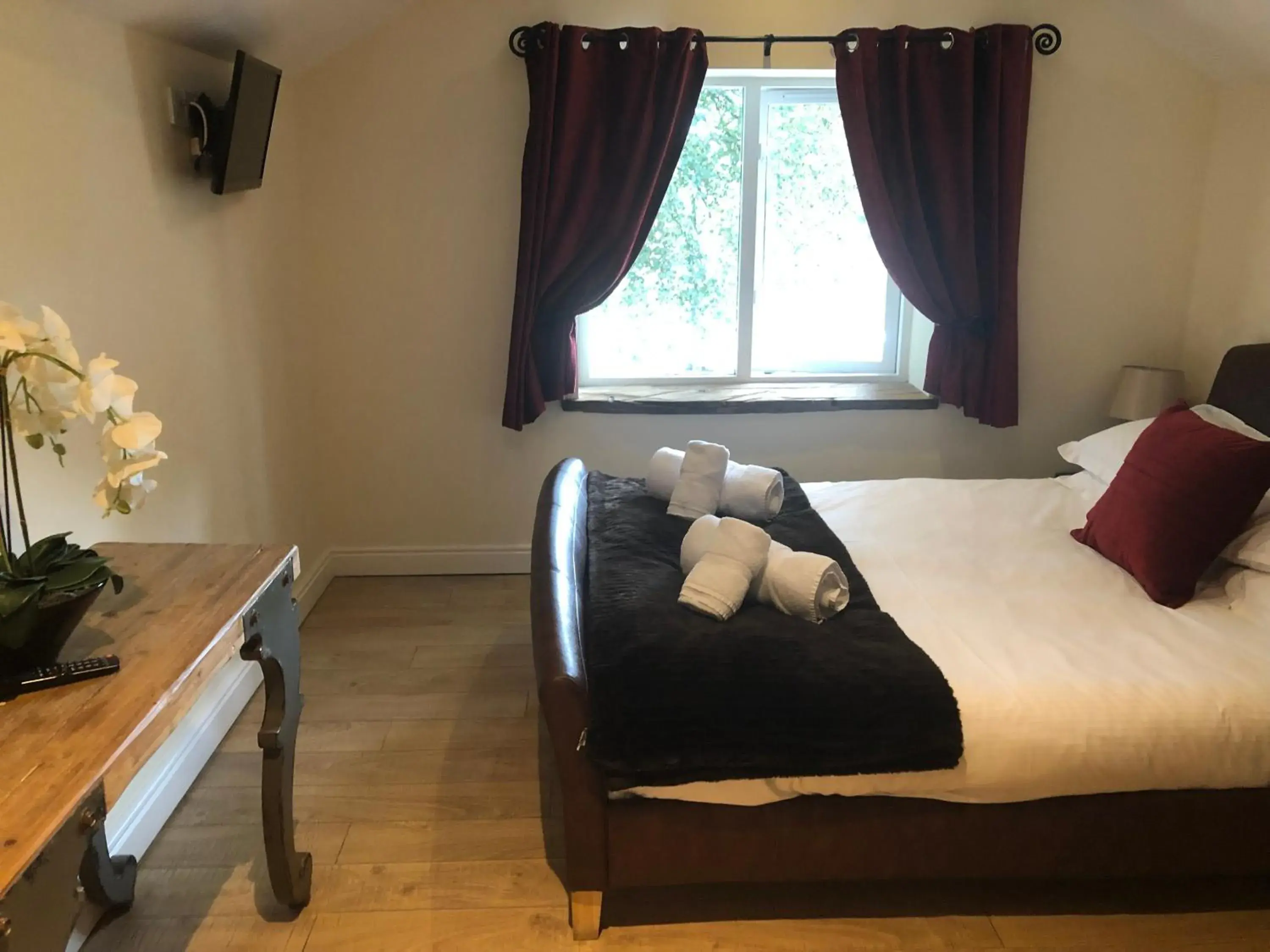 Lodge 4 (4 Adults) in Romneys Apartments & Suites Lodge 4 (4 Adults) in Romneys Apartments & Suites