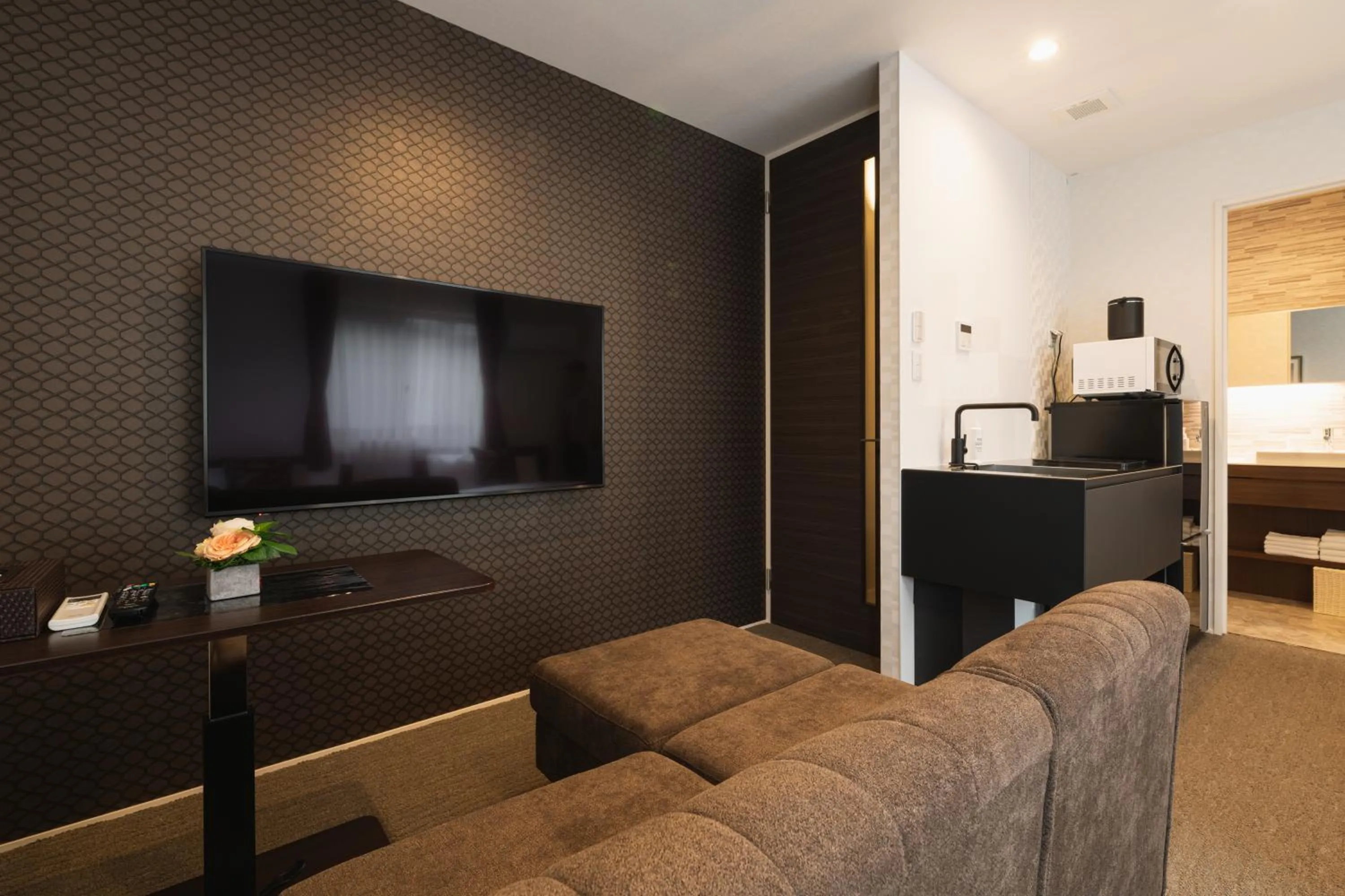 Photo of the whole room in GRAND BASE Nagasaki Ekimae