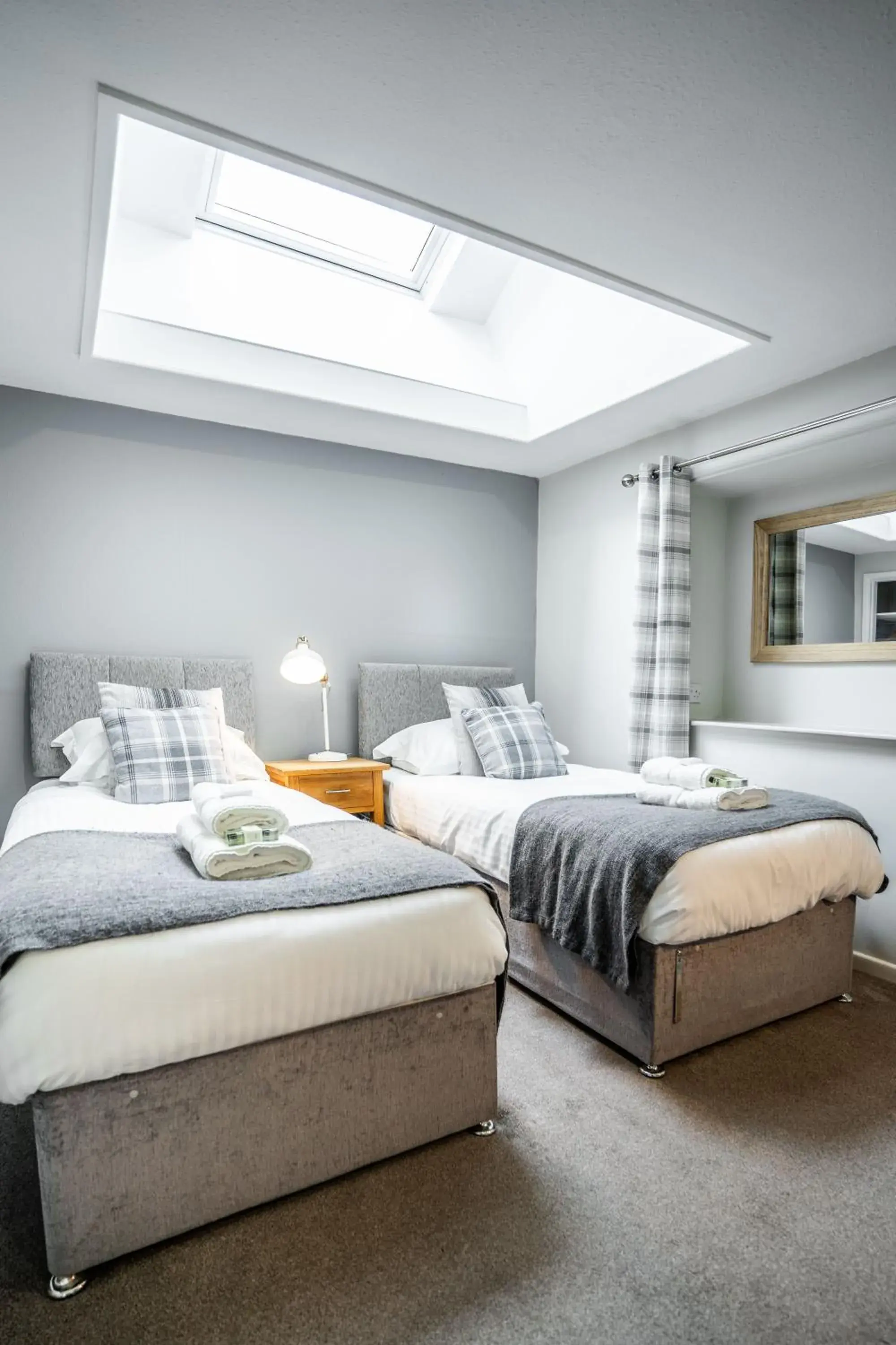 Standard Twin Room with a Skylight window in Black Horse Hotel Standard Twin Room with a Skylight window in Black Horse Hotel