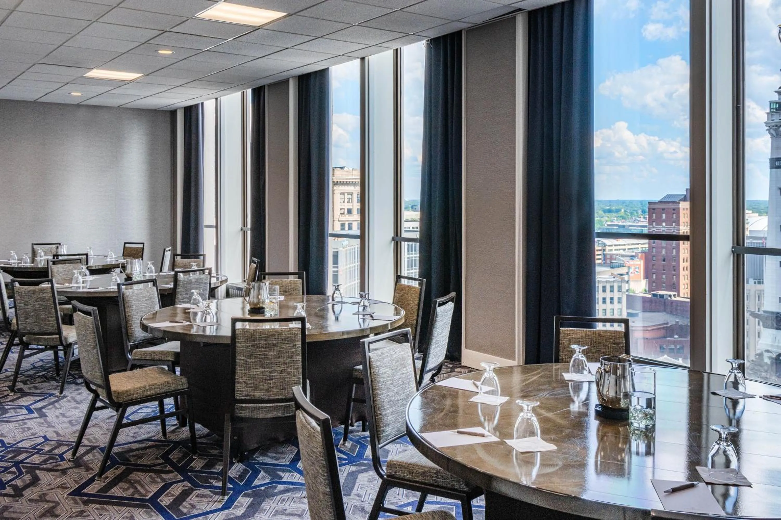 Meeting/conference room in Sheraton Indianapolis City Centre Hotel