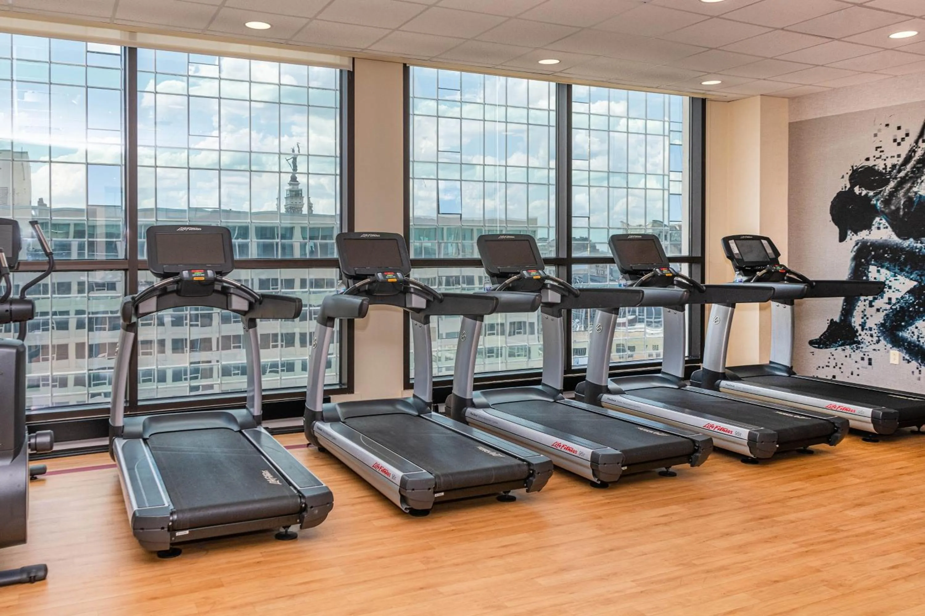 Fitness centre/facilities in Sheraton Indianapolis City Centre Hotel