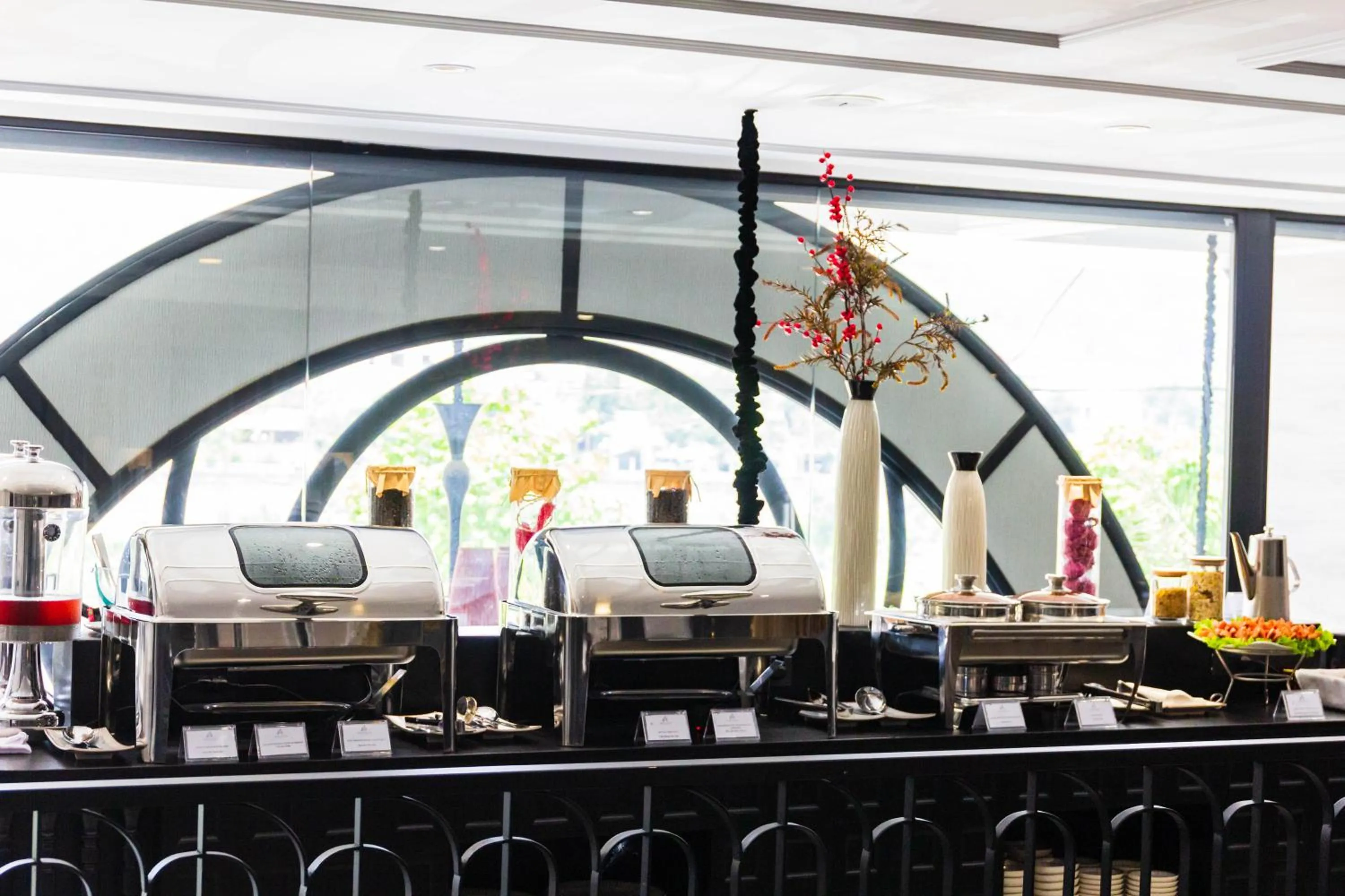 Breakfast in Michi's hotel laocai