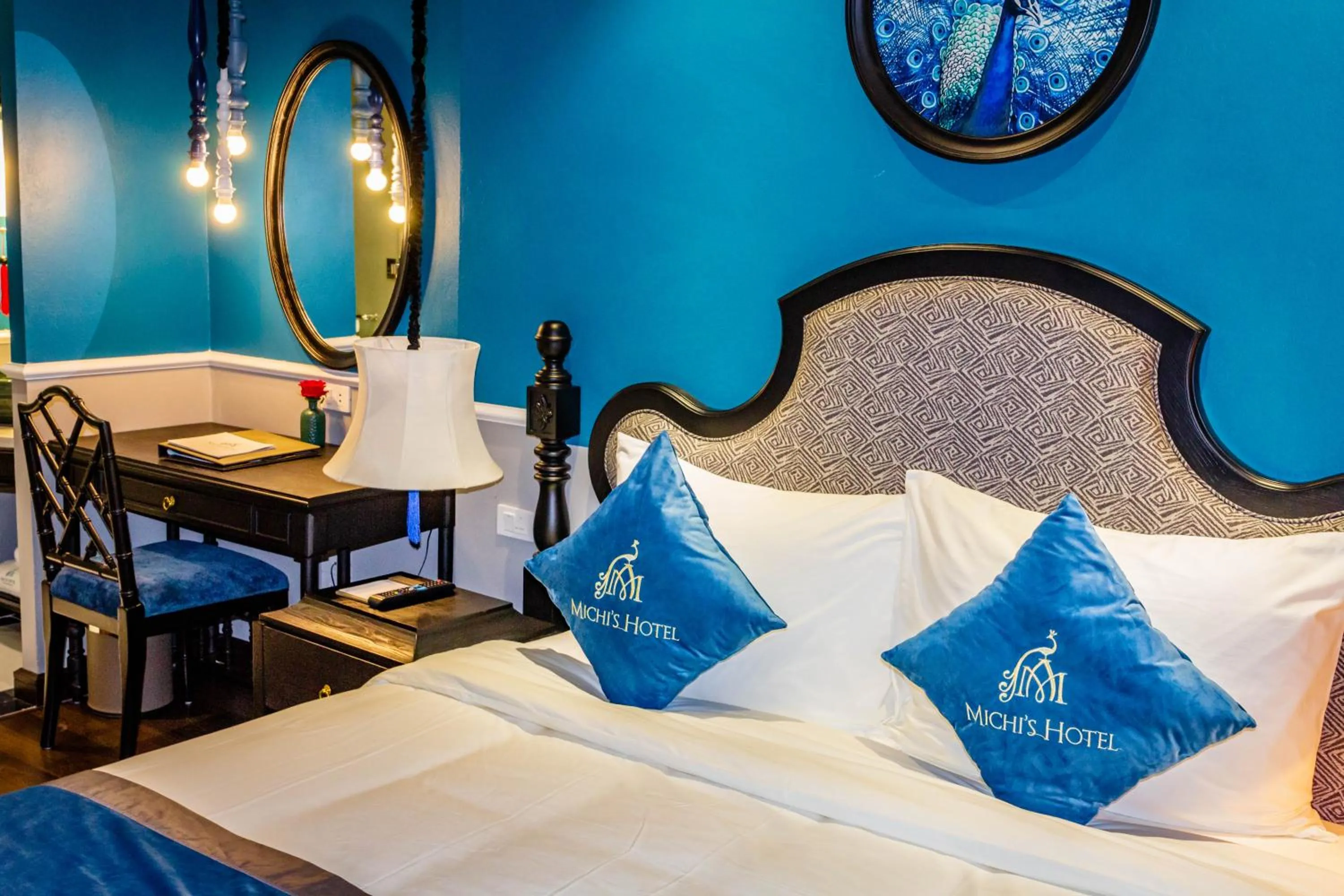 Bed in Michi's hotel laocai