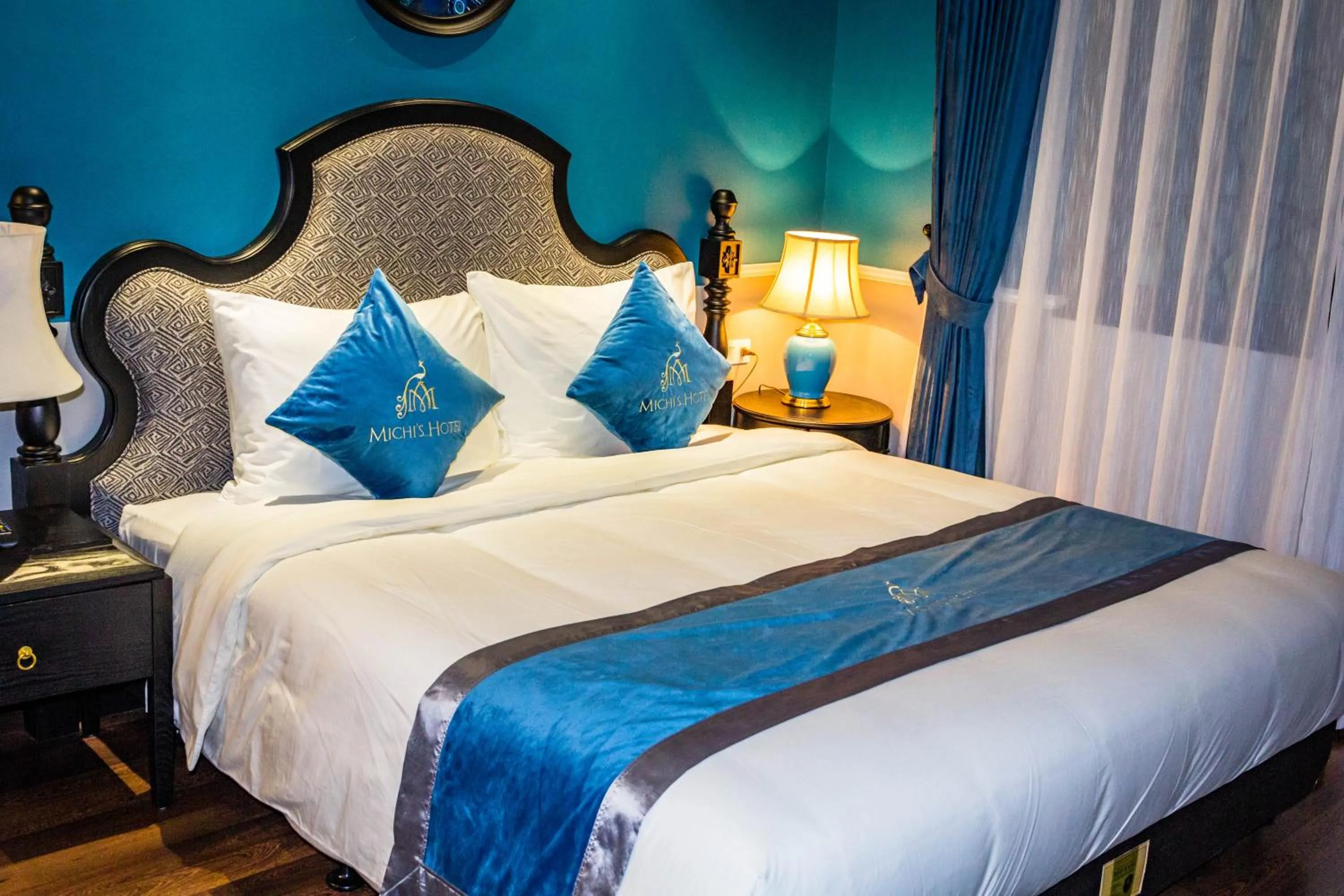 Bed in Michi's hotel laocai