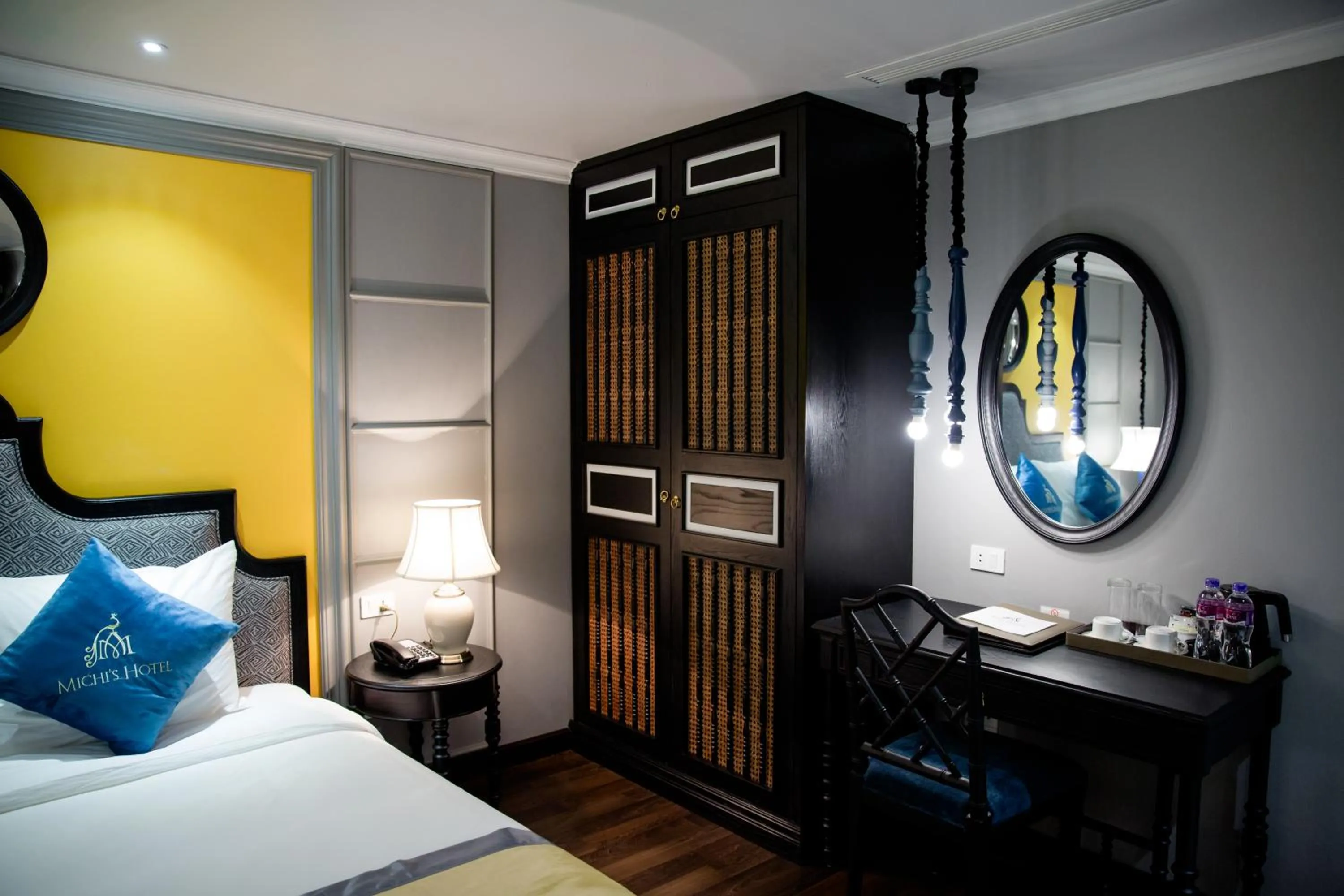 Bed in Michi's hotel laocai