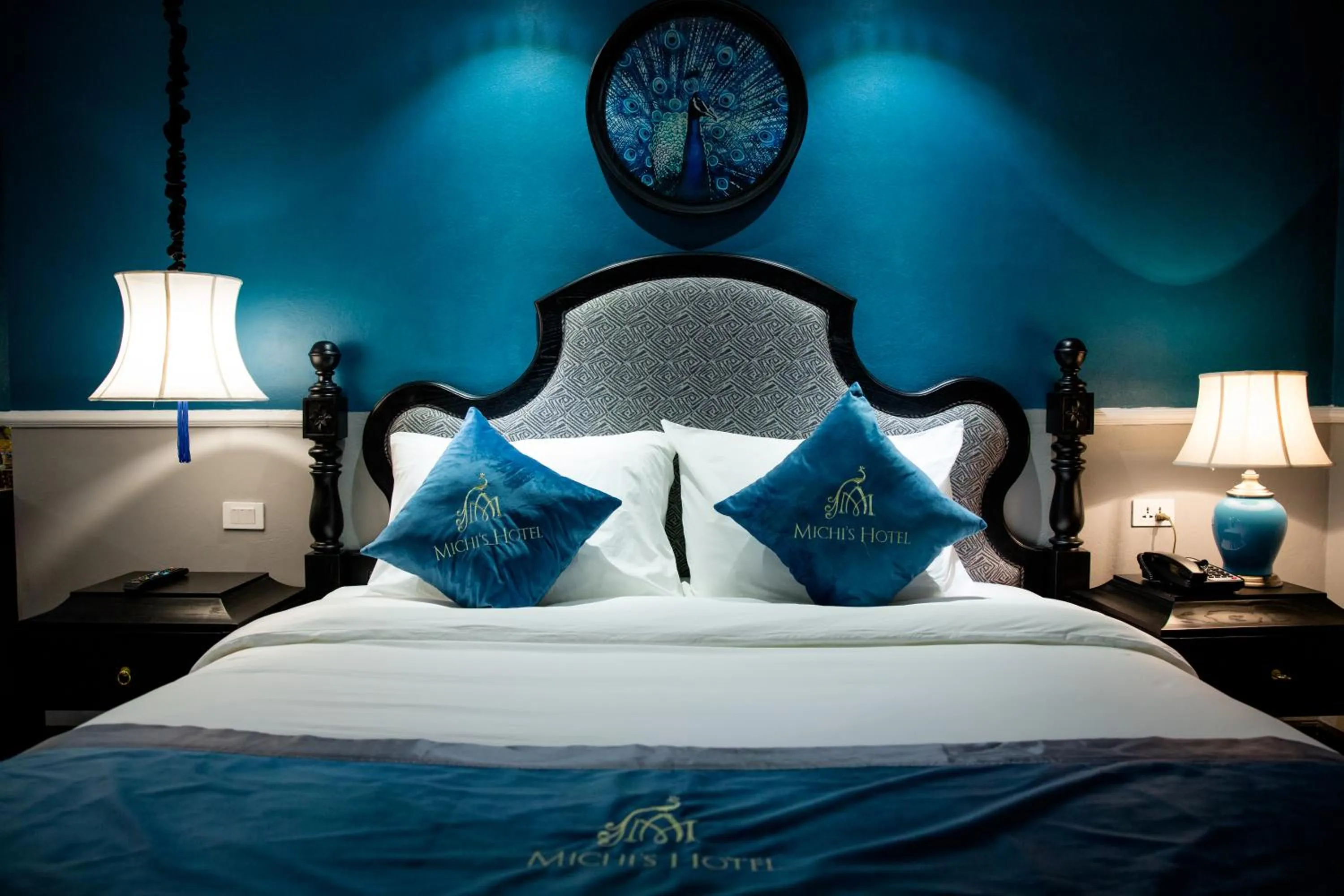 Bed in Michi's hotel laocai