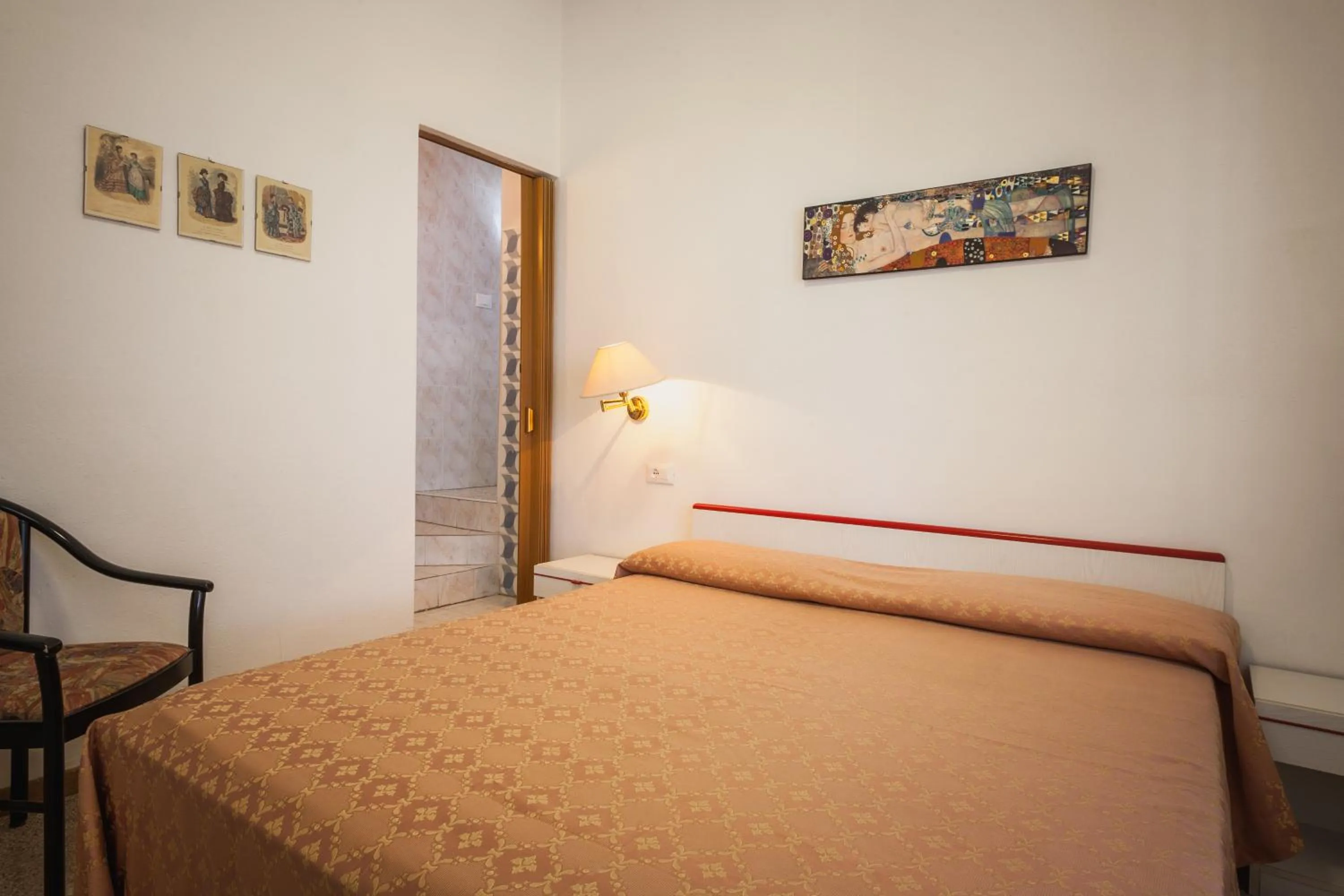 Photo of the whole room, Bed in Hotel Marco Polo