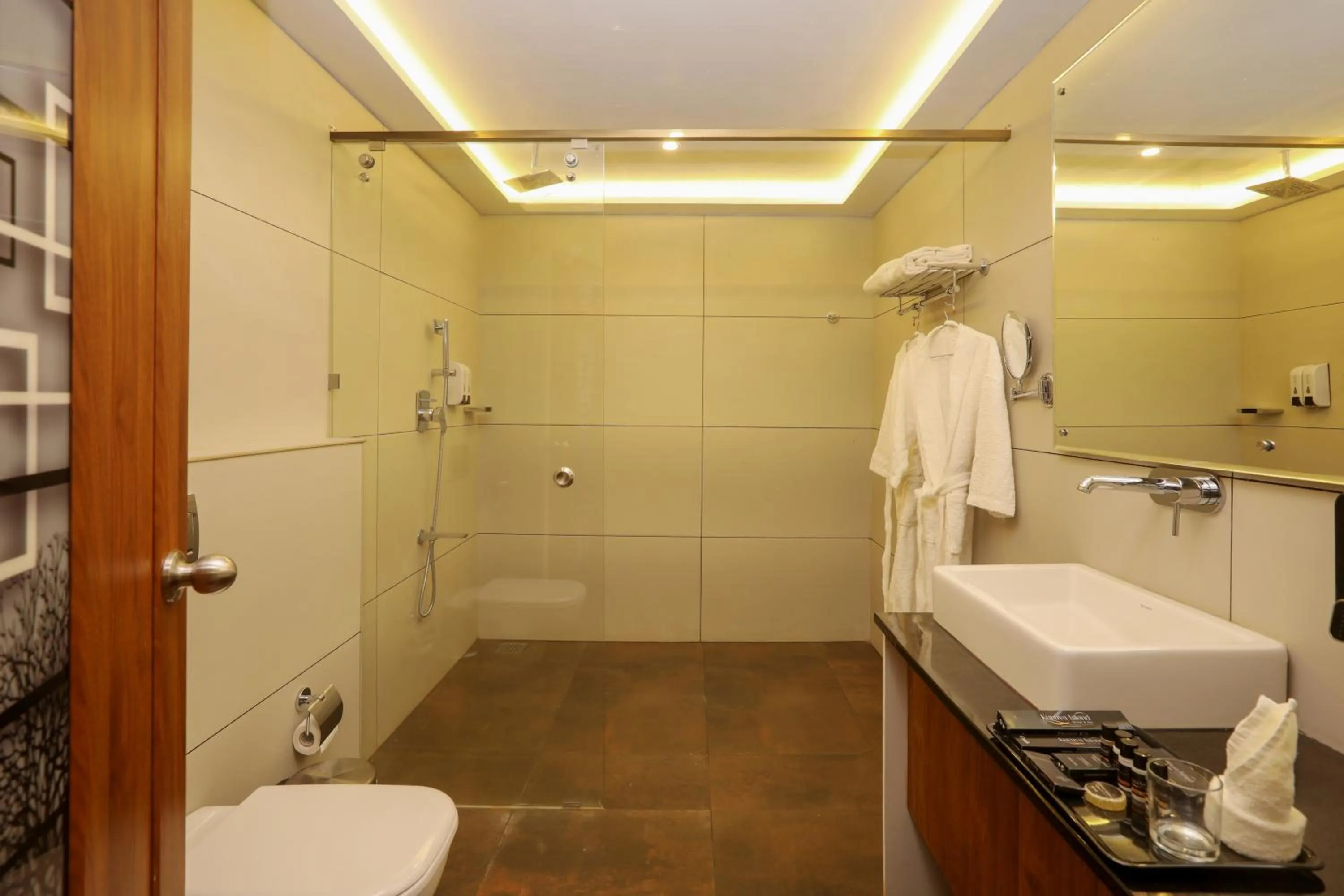 Bathroom in Kuruva Island Resort And Spa - By KABINI BREEZE