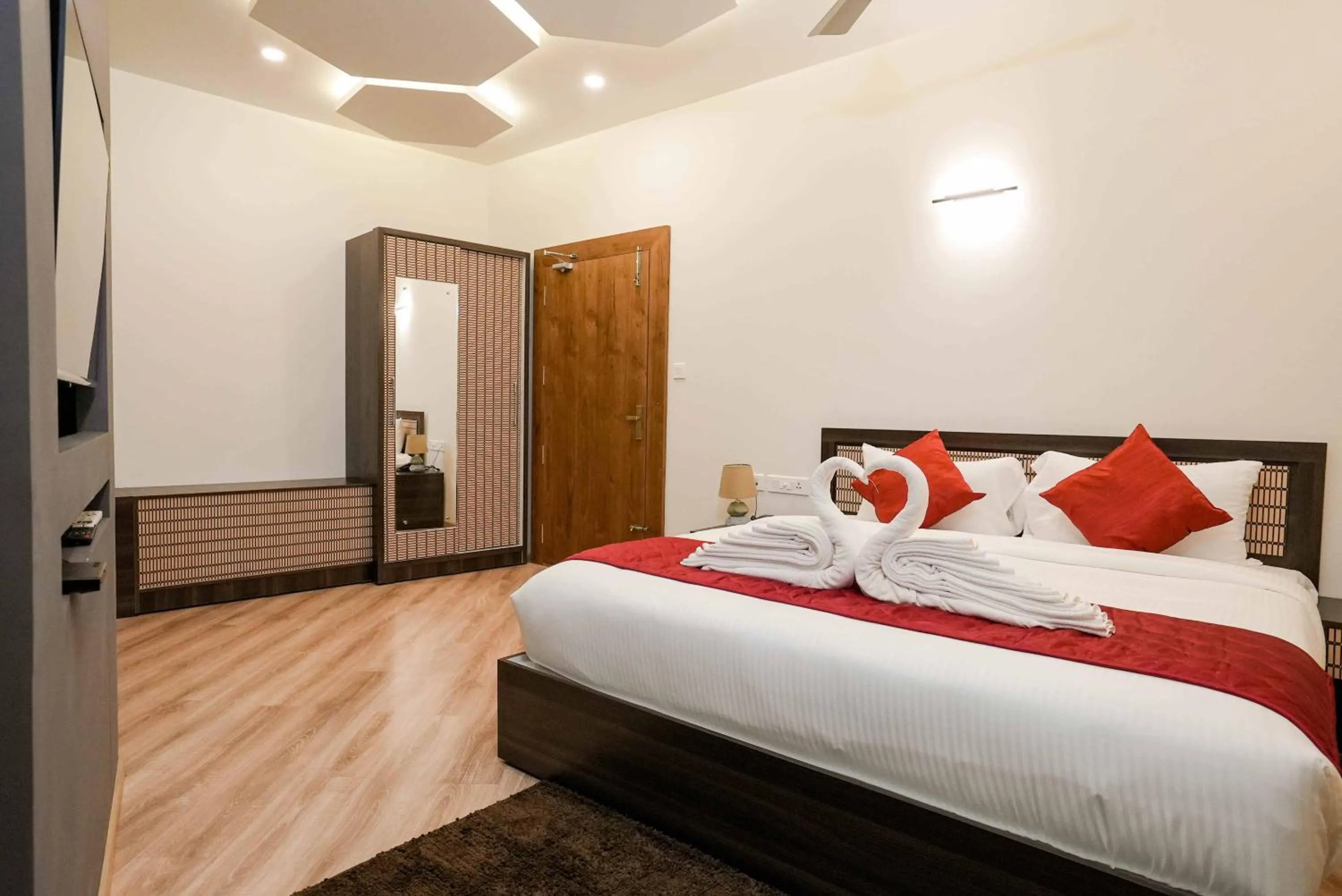 Bed in Kuruva Island Resort And Spa - By KABINI BREEZE