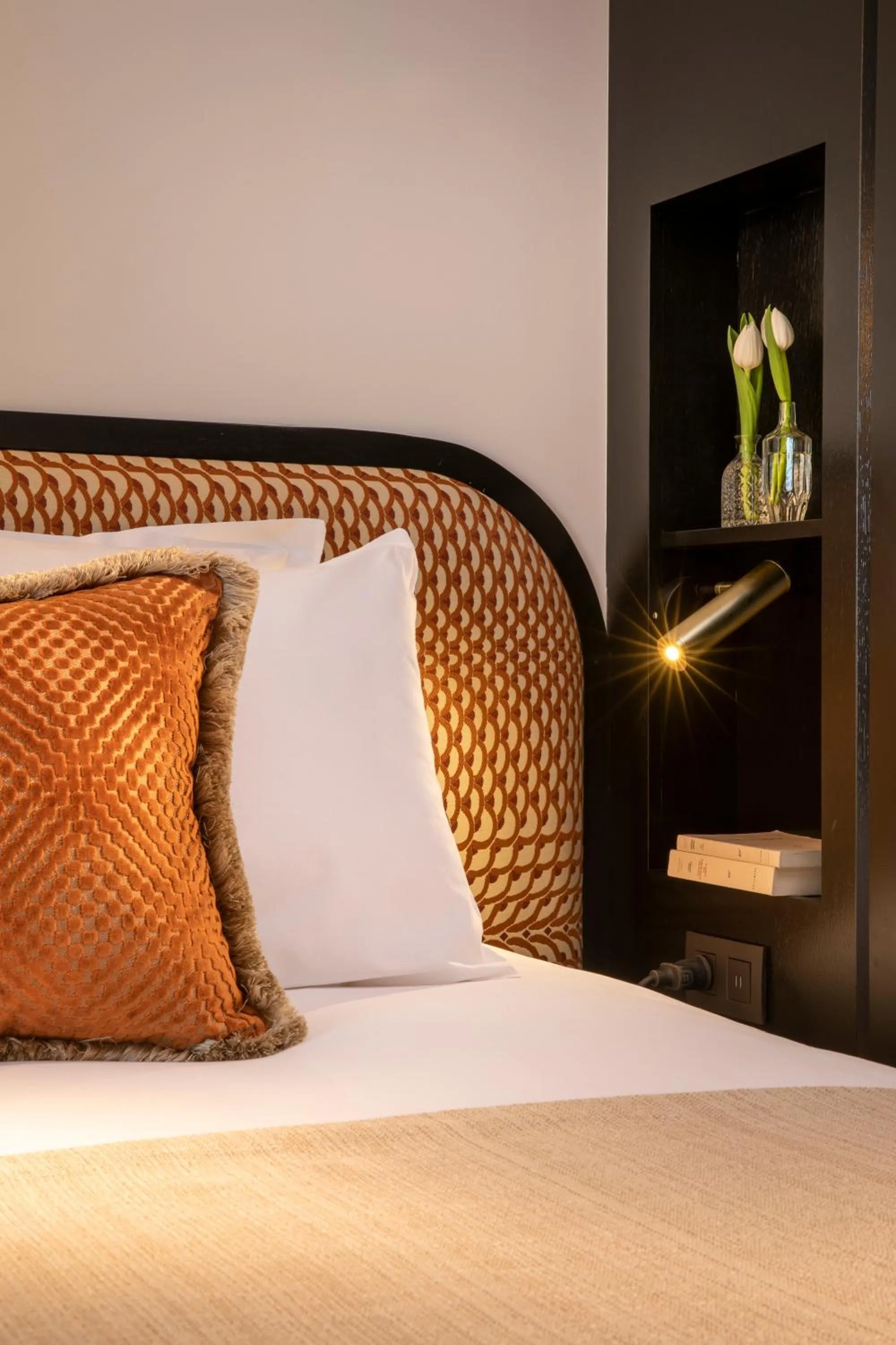 Bed in Grand Hôtel Chicago