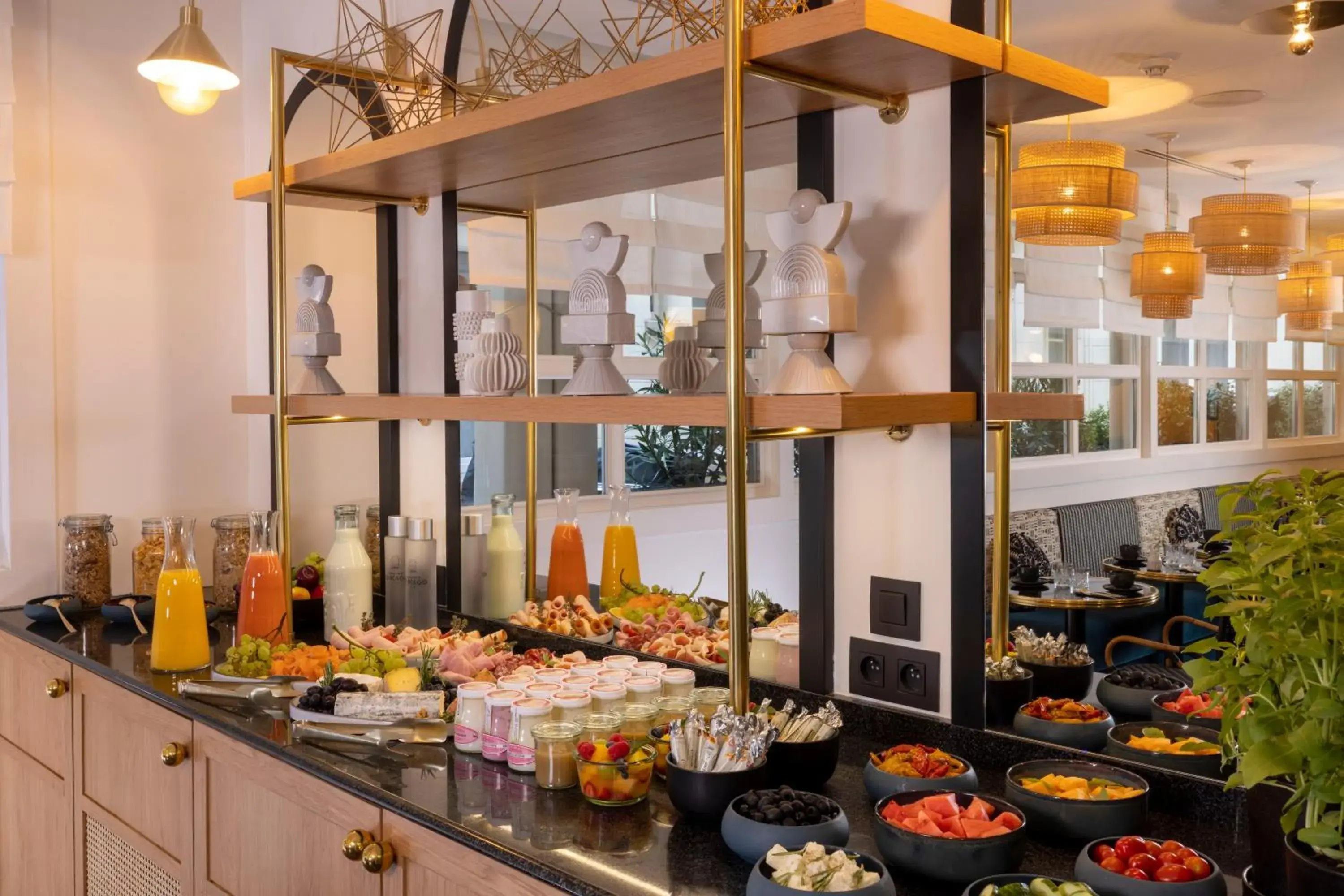 Breakfast in Grand Hôtel Chicago Breakfast in Grand Hôtel Chicago