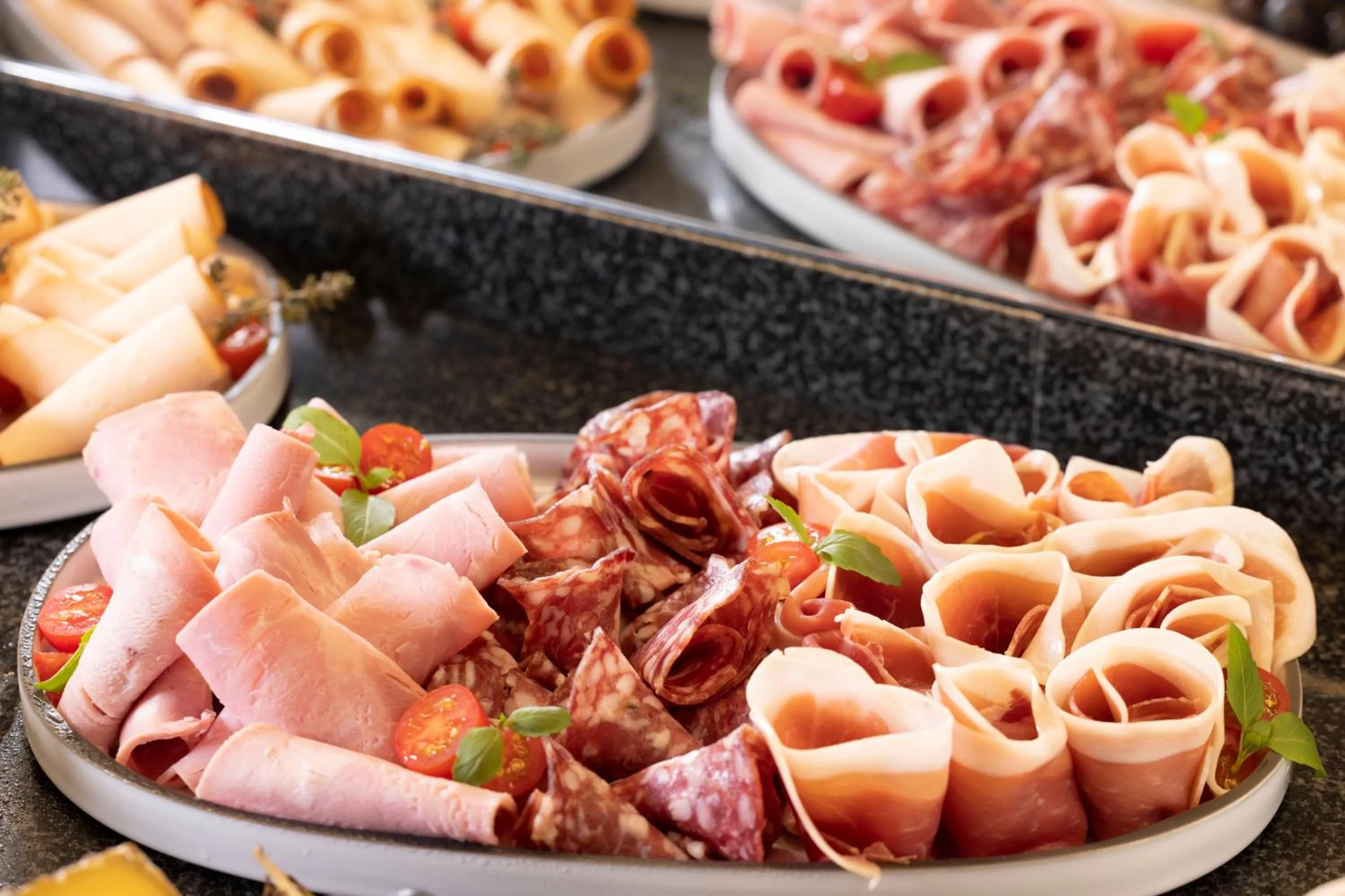 Buffet breakfast in Grand Hôtel Chicago