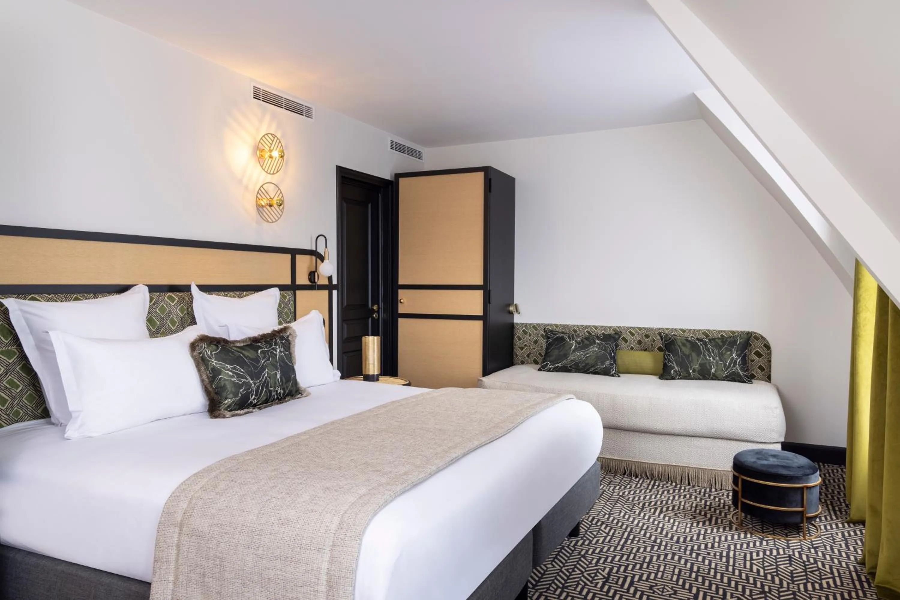 Bedroom, Bed in Grand Hôtel Chicago