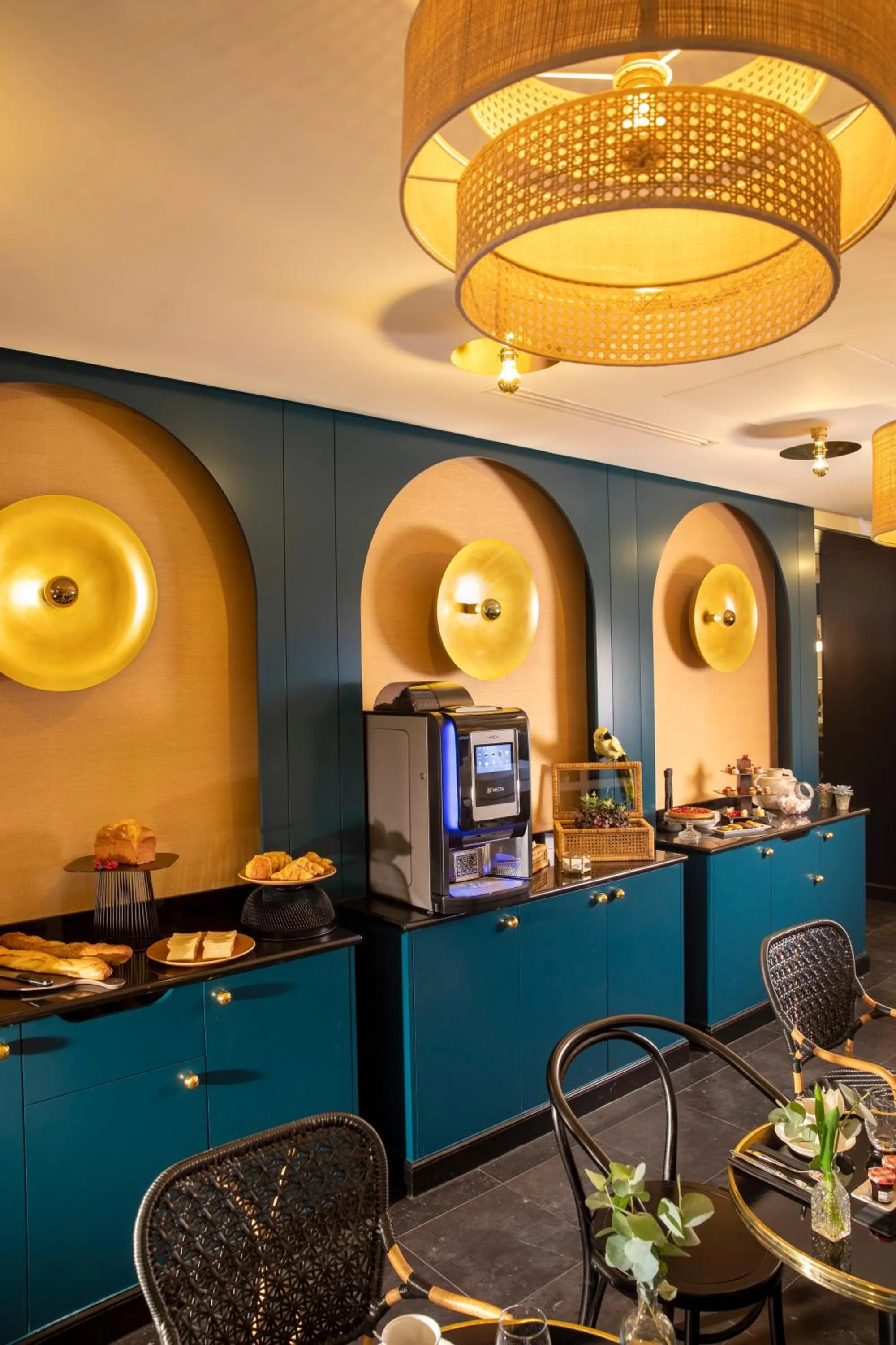 Buffet breakfast in Grand Hôtel Chicago