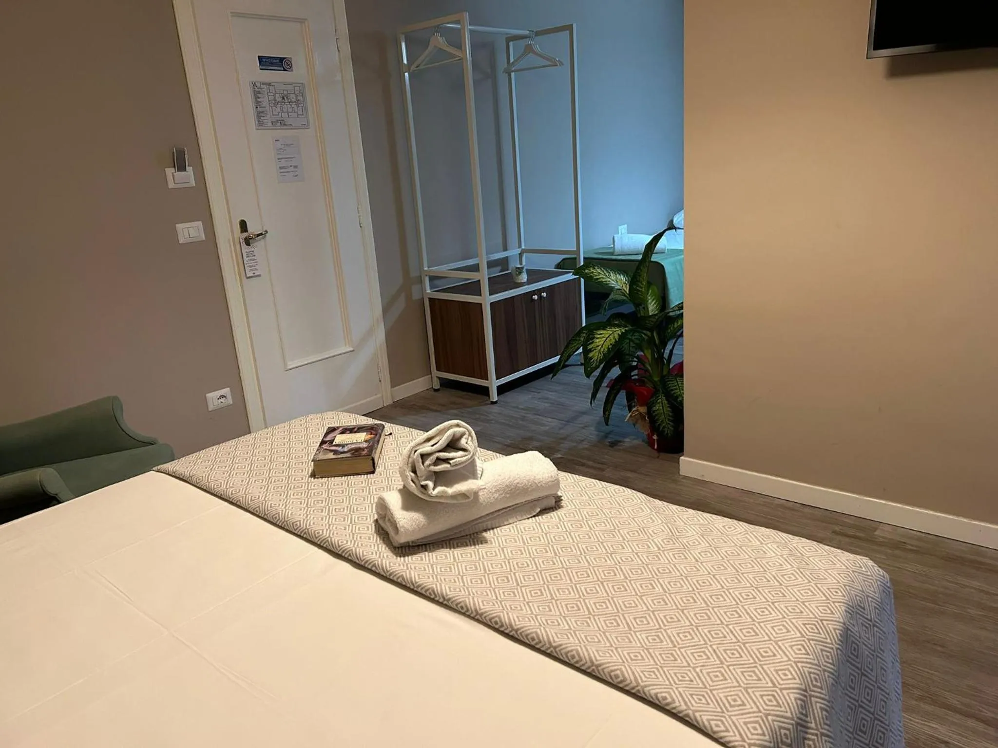 Bedroom, Bed in Villa Angeli