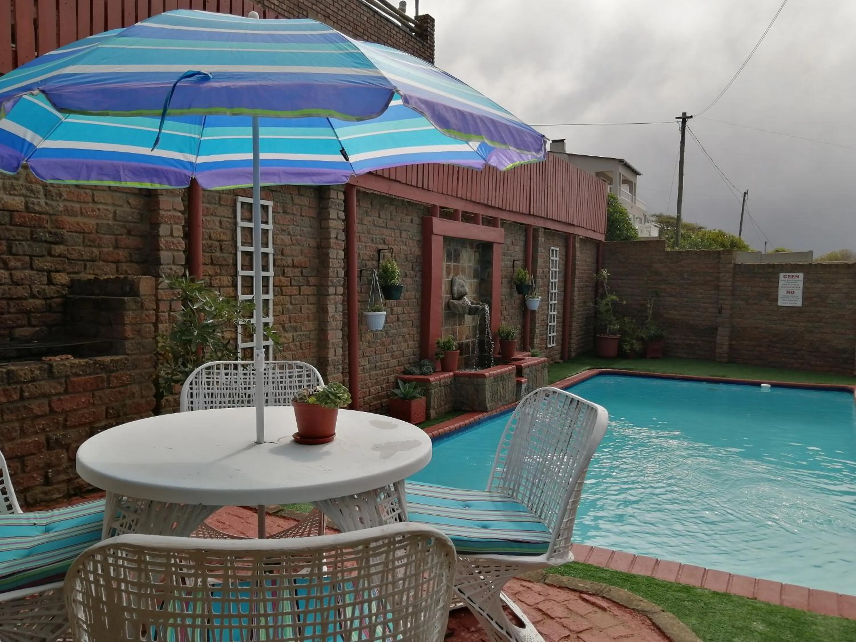 Patio in Amzee Bokmakierie Guest House