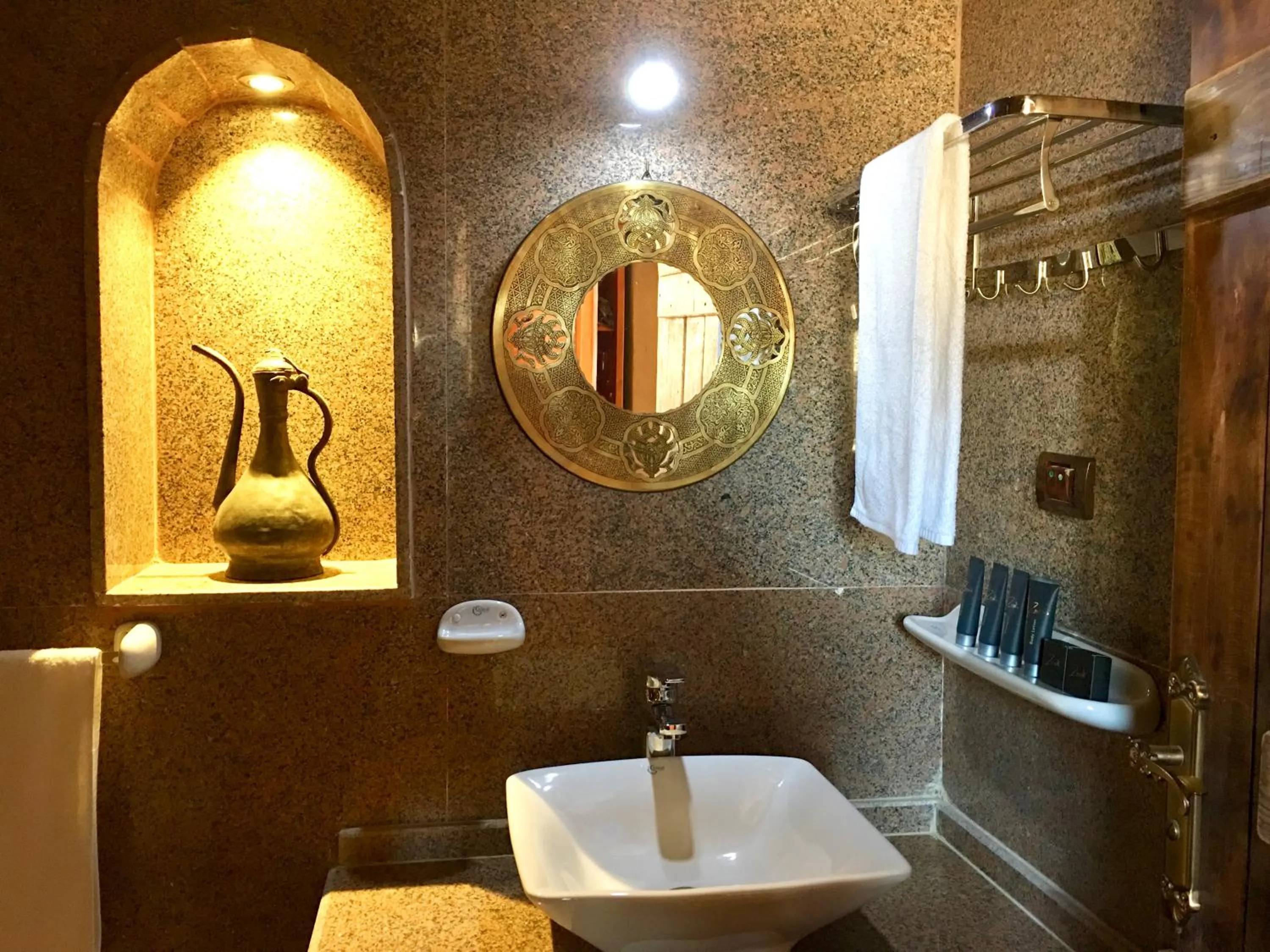 Bathroom in Djorff Palace