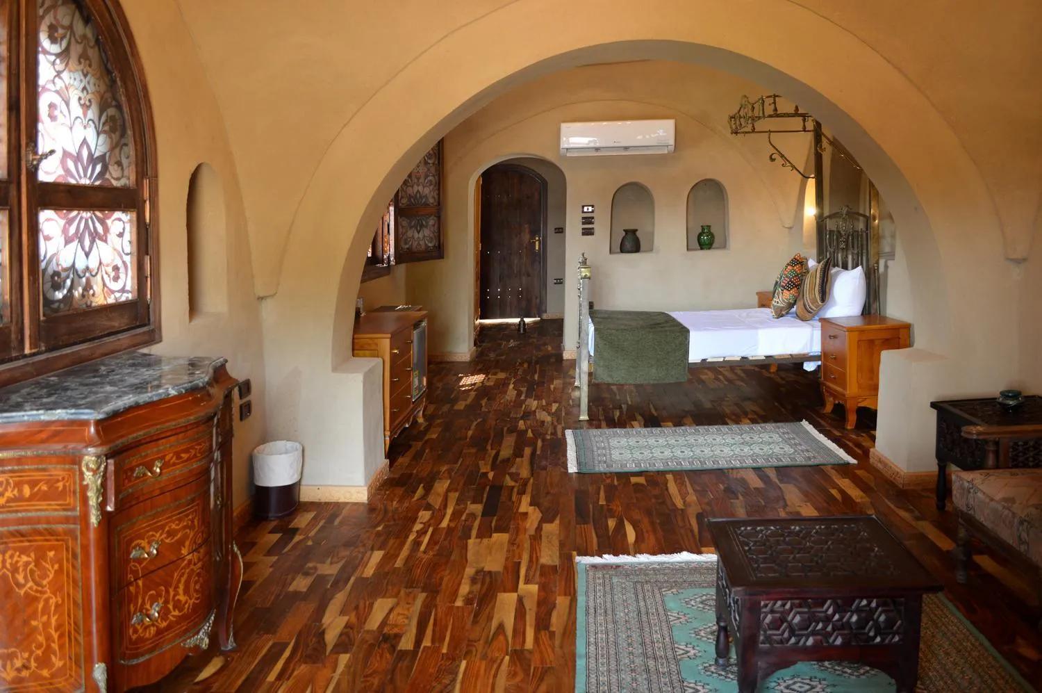 Bed in Djorff Palace