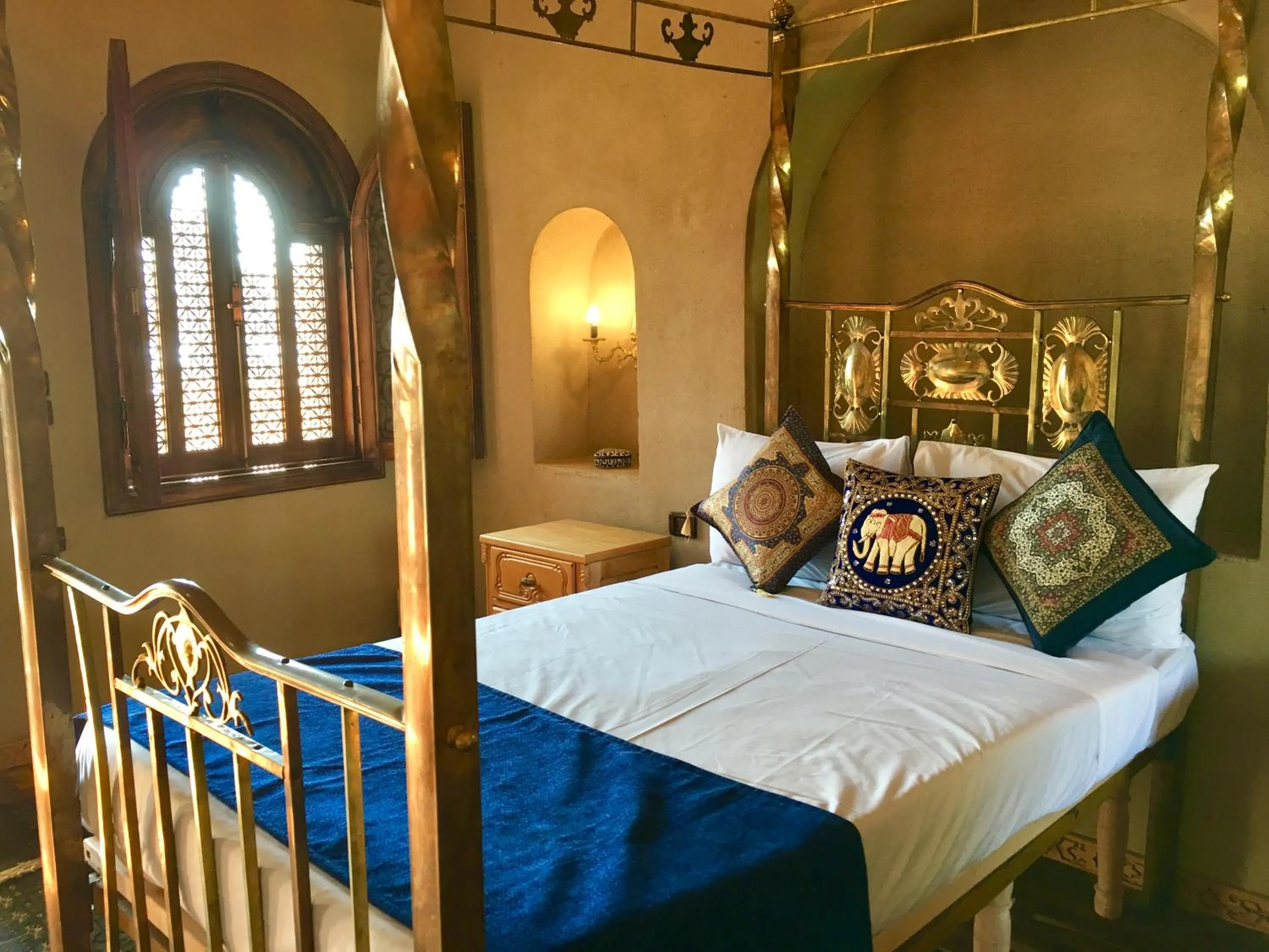 Bed in Djorff Palace