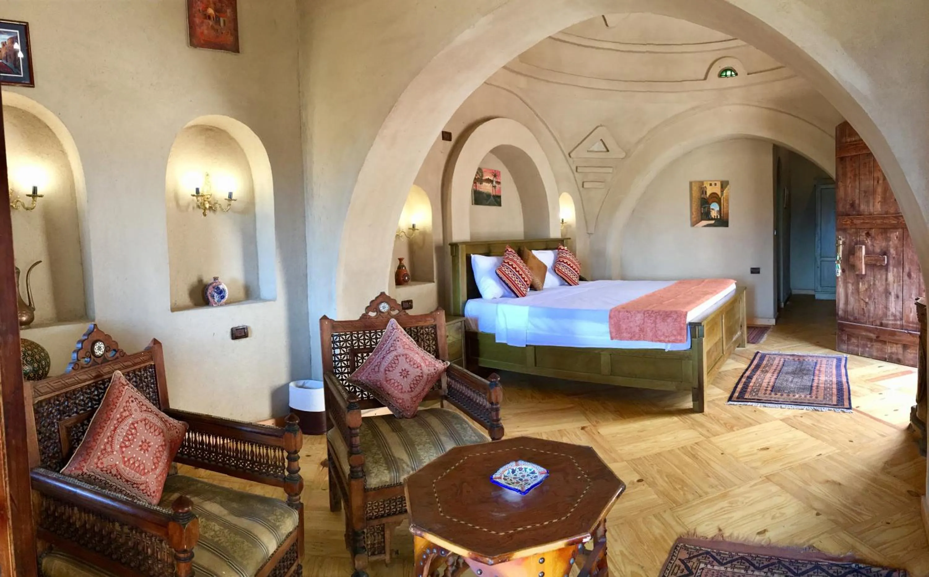 Photo of the whole room, Bed in Djorff Palace