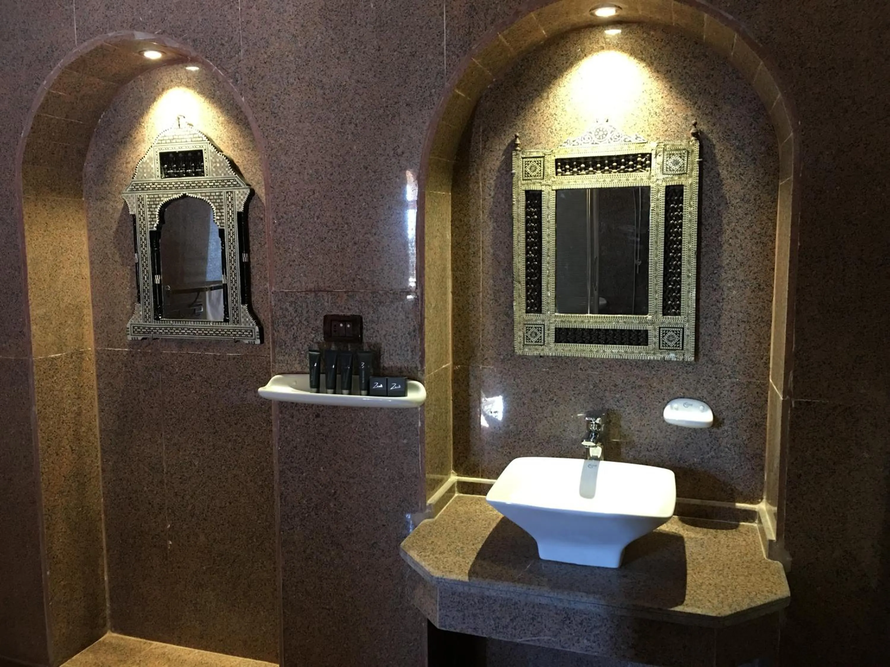 Bathroom in Djorff Palace