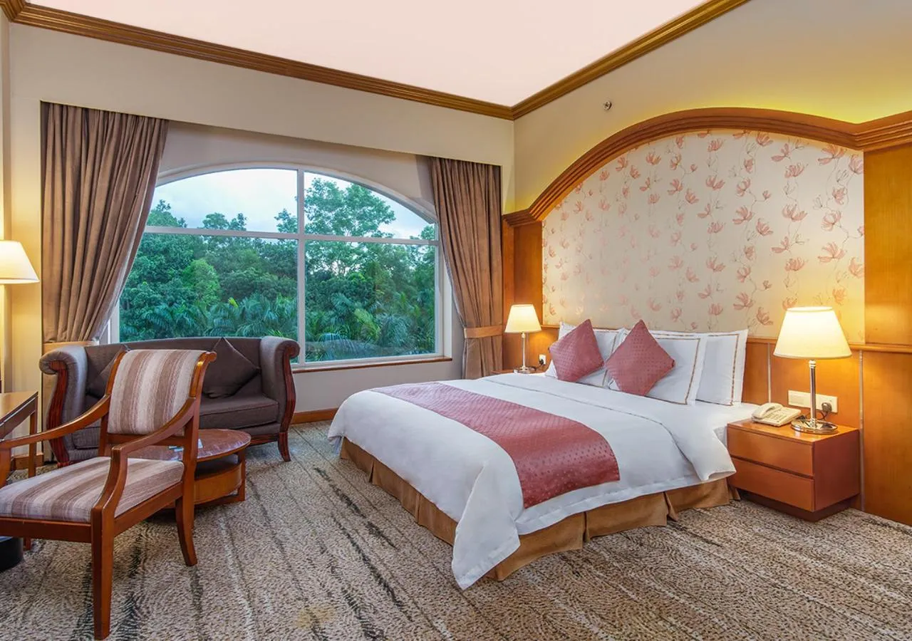 Bed in Grand Sultan Tea Resort & Golf