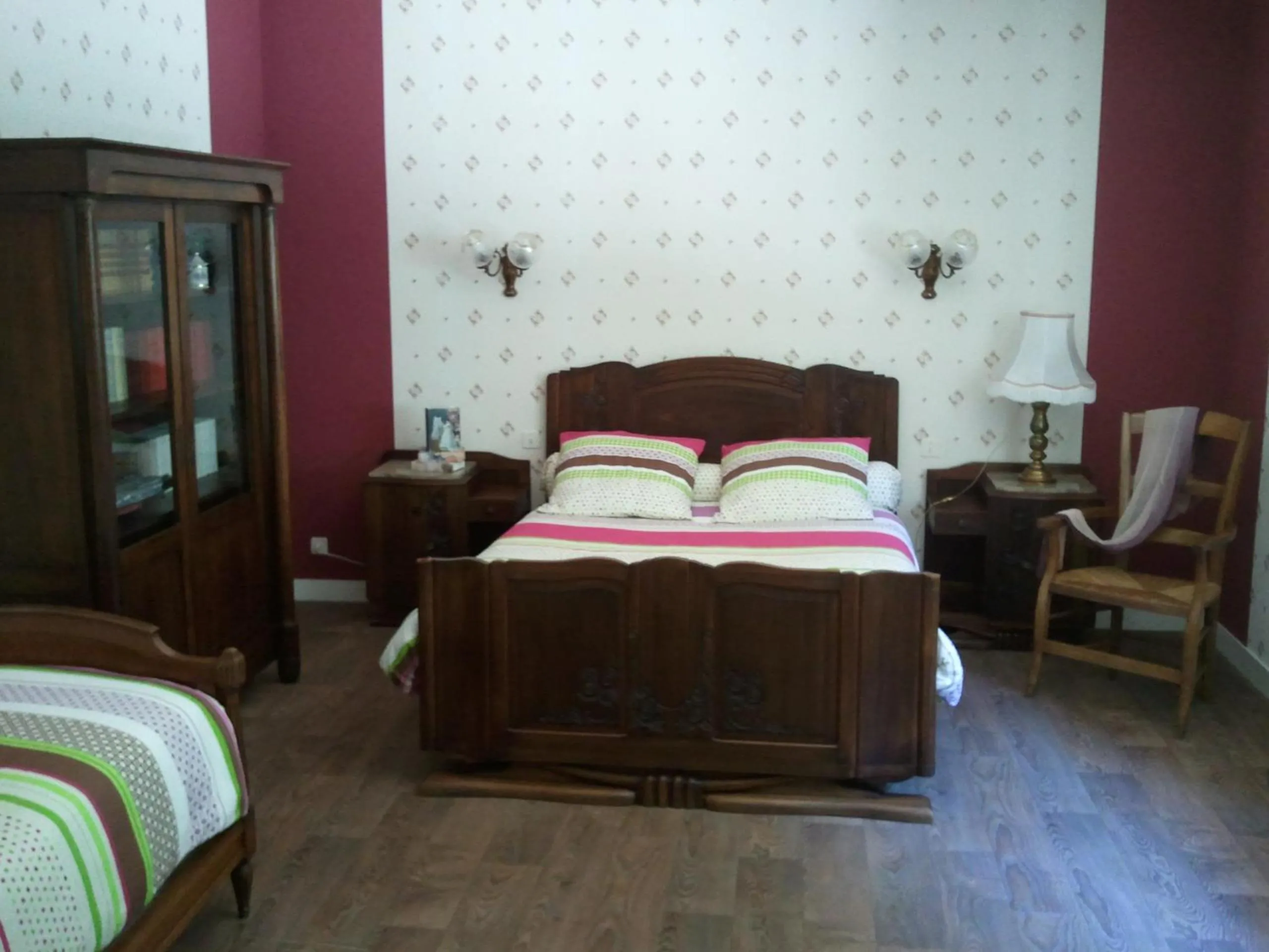 Bedroom, Bed in Mas du Trezon