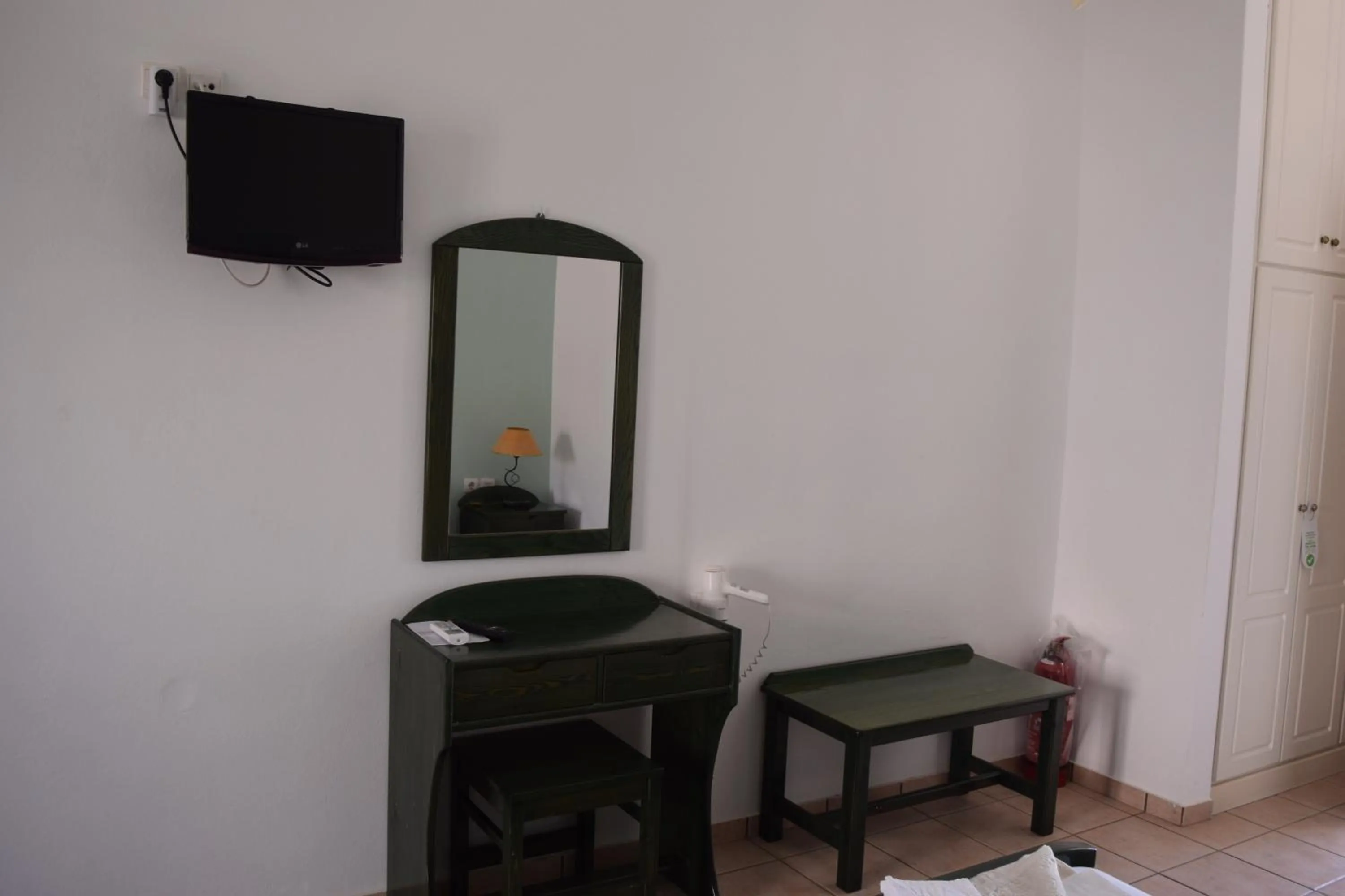 TV and multimedia in Paraporti