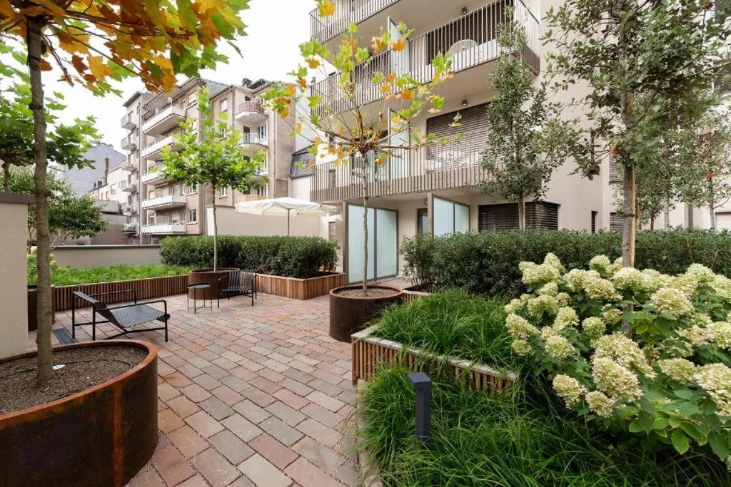 Garden in The Central City - Luxury Serviced Residence