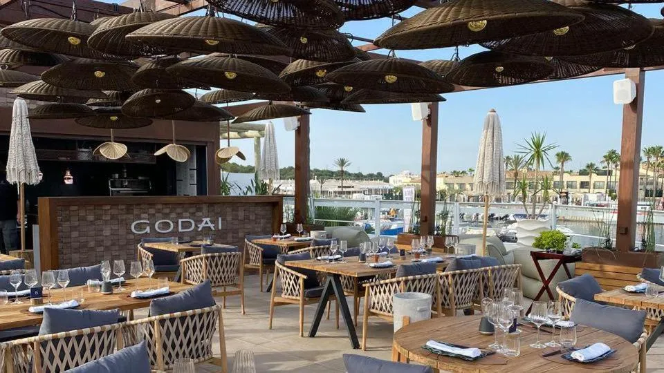 Restaurant/places to eat in Lago Resort Menorca - Suites del Lago Adults Only