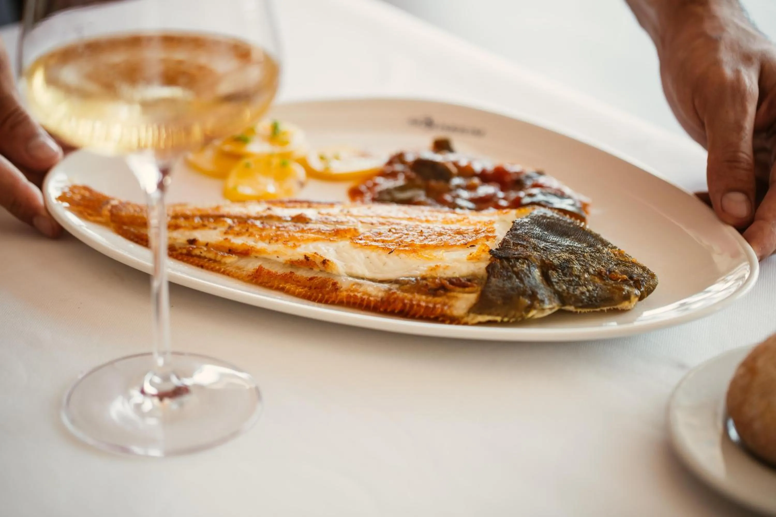 Restaurant/places to eat in Lago Resort Menorca - Suites del Lago Adults Only