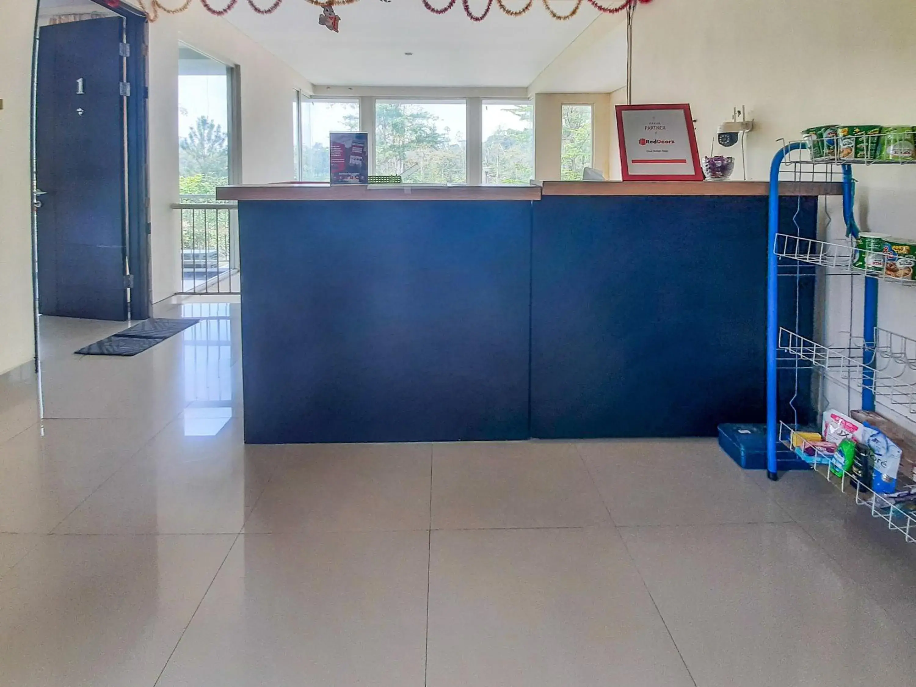 Lobby or reception in RedDoorz at Villa Taman Dayu Pandaan 2 Lobby or reception in RedDoorz at Villa Taman Dayu Pandaan 2