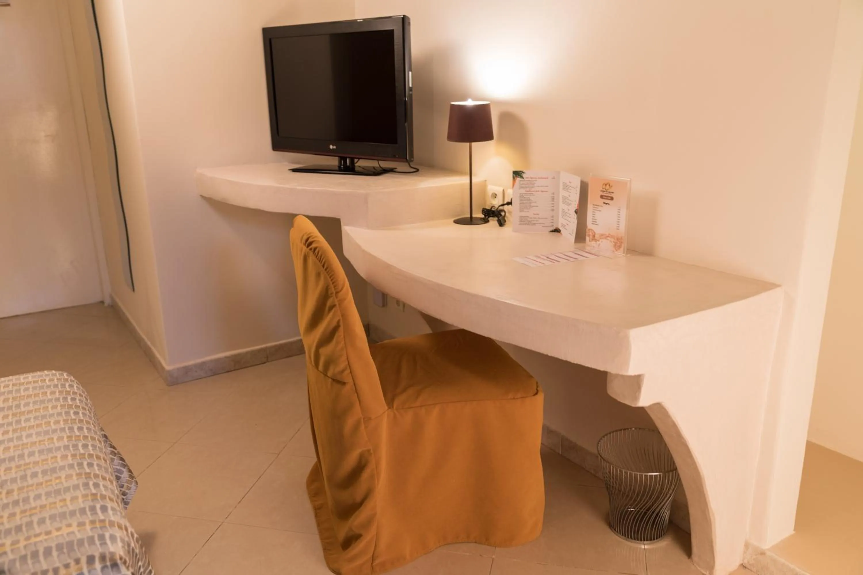 TV and multimedia in Airport Hotel Casino du Cap-vert