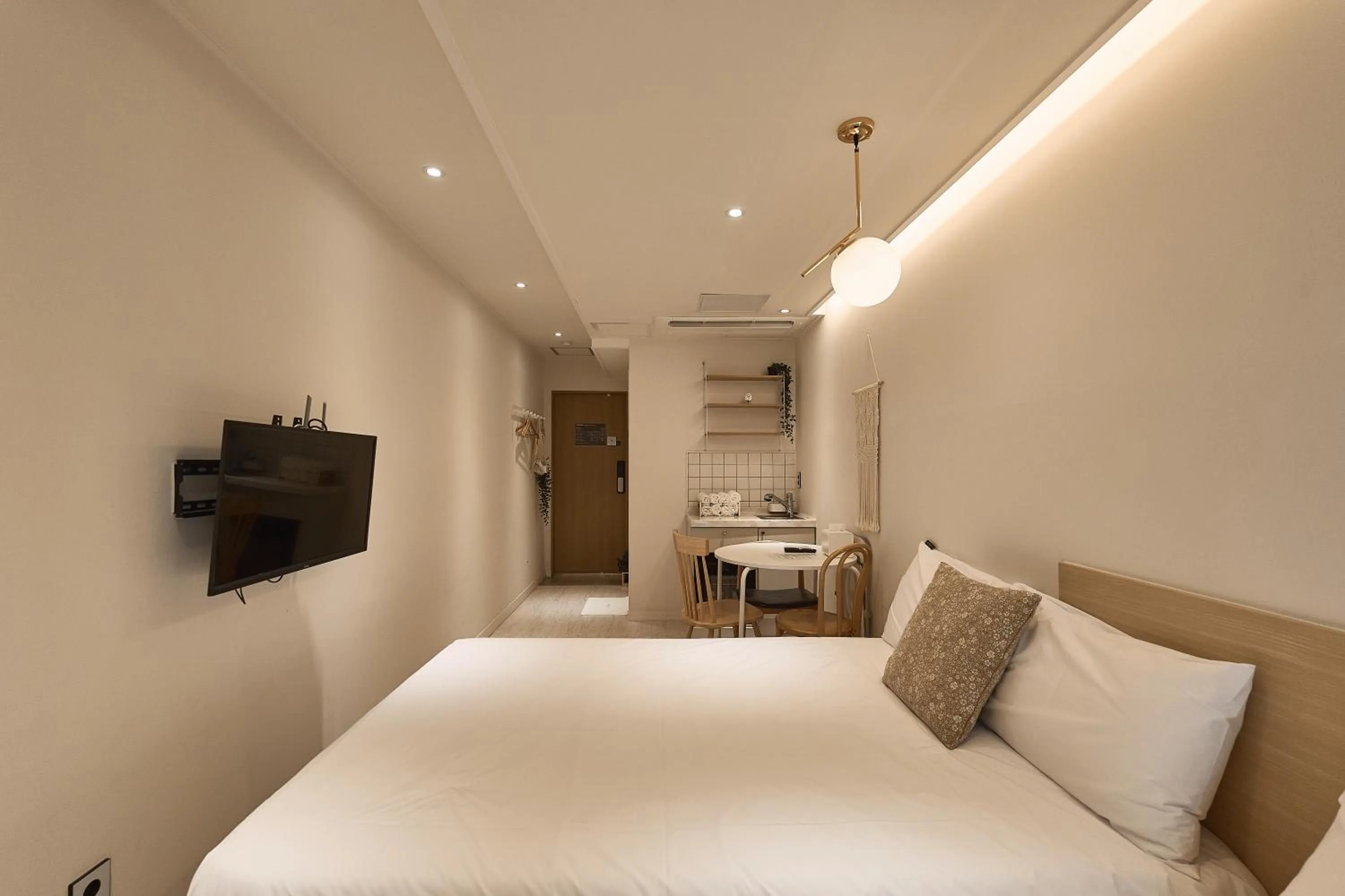 Bed in Artravel Home