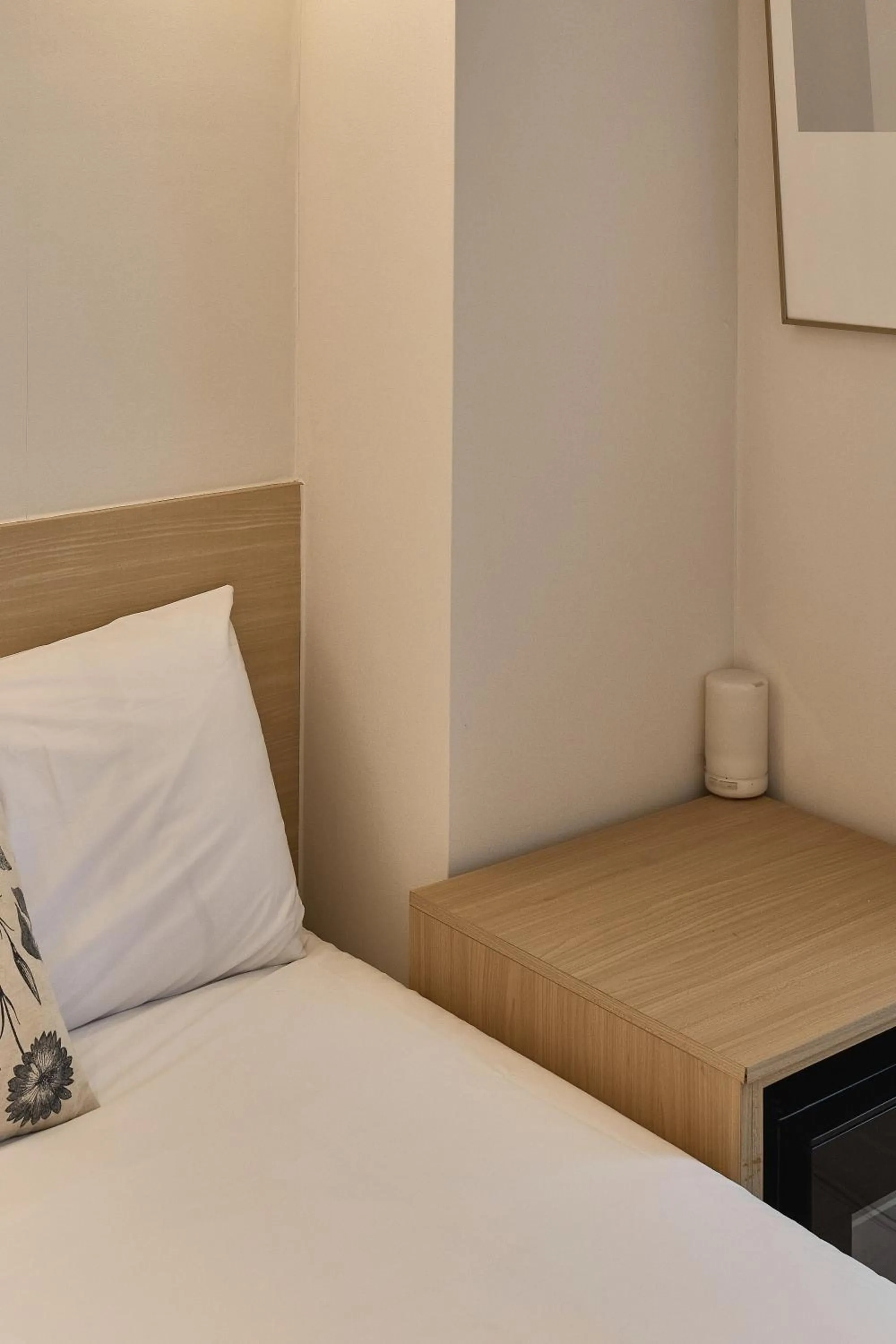 Bed in Artravel Home