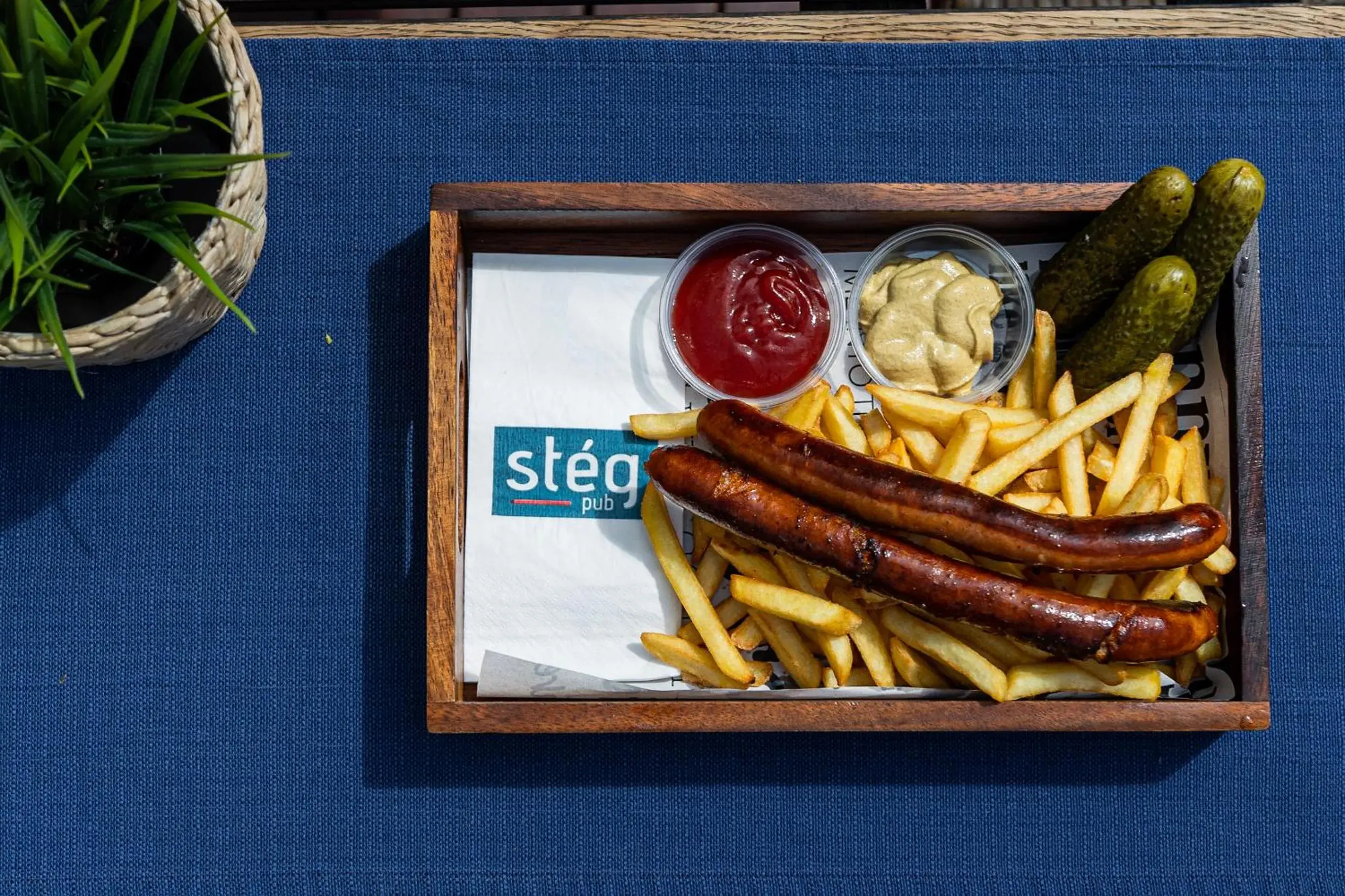 Food and drinks in Island Hostel Budapest Food and drinks in Island Hostel Budapest