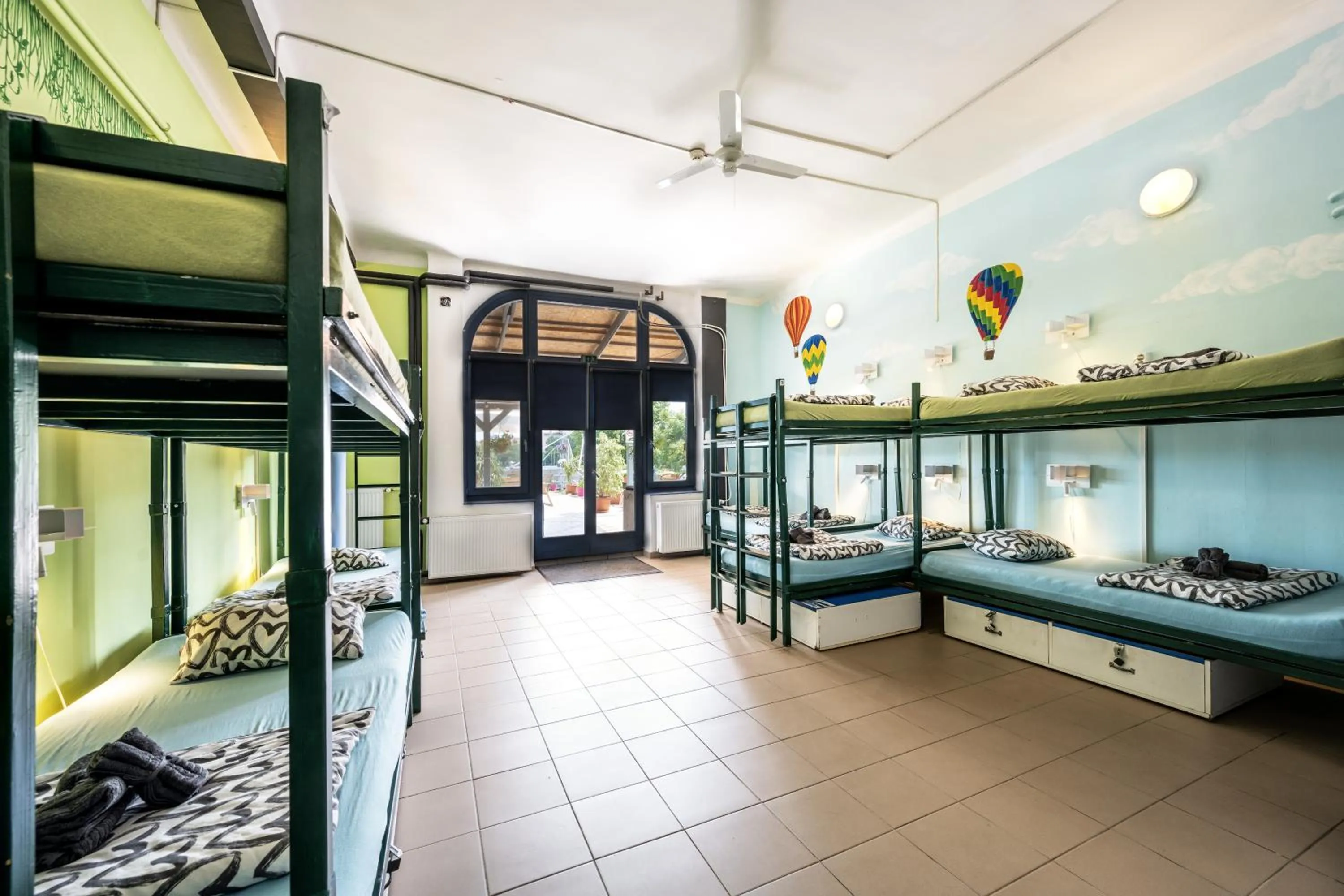 Bed in Island Hostel Budapest