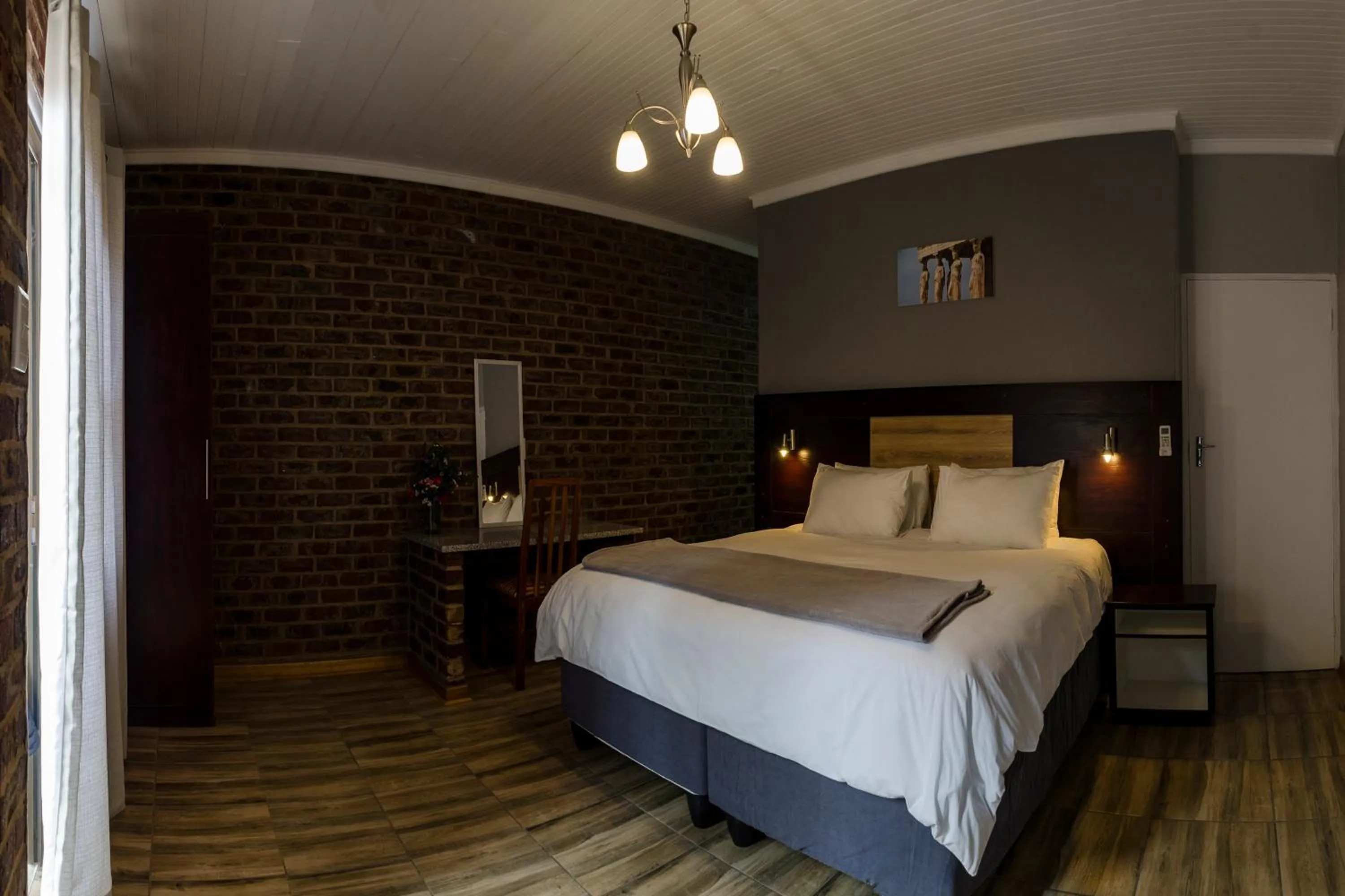 Bedroom, Bed in The Woodsman Bed and Breakfast