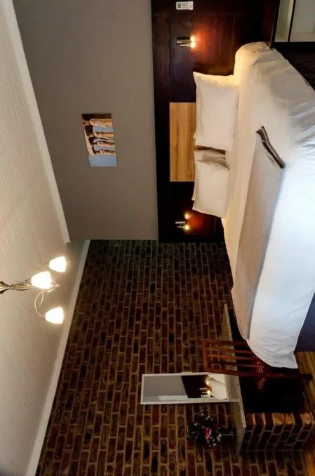 Bed in The Woodsman Bed and Breakfast