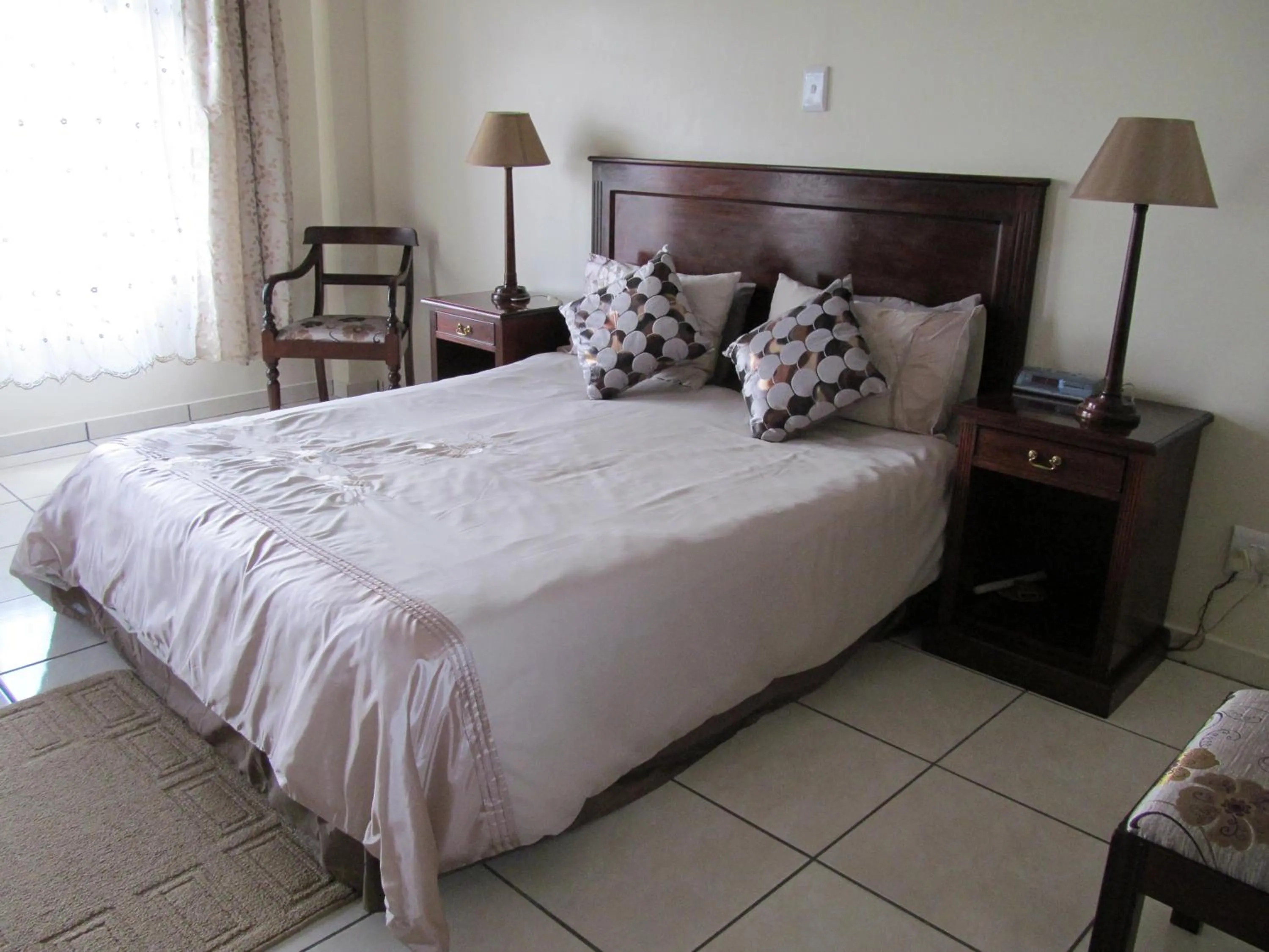 Day, Bed in The Woodsman Bed and Breakfast