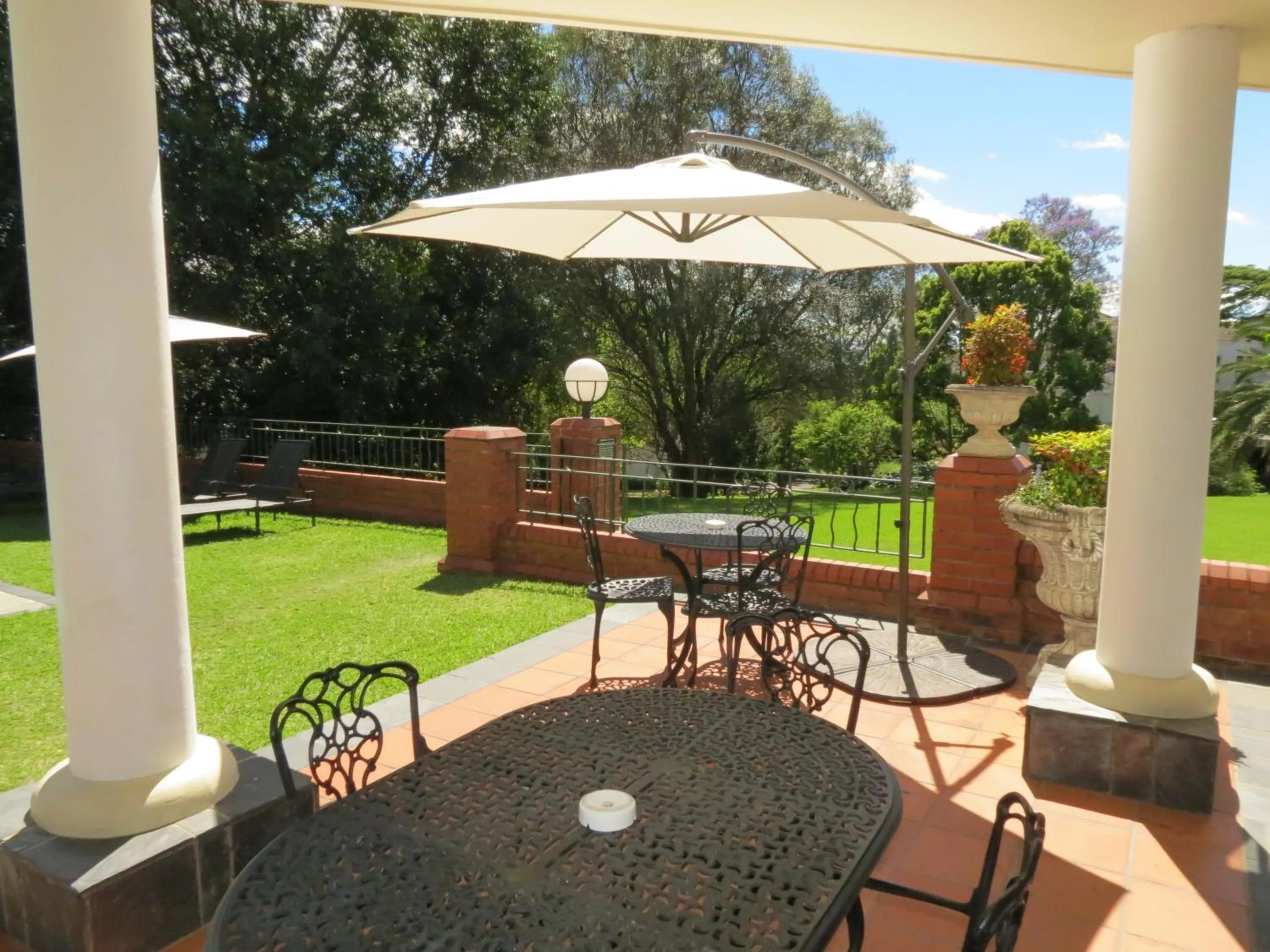 Patio in Redlands Hotel