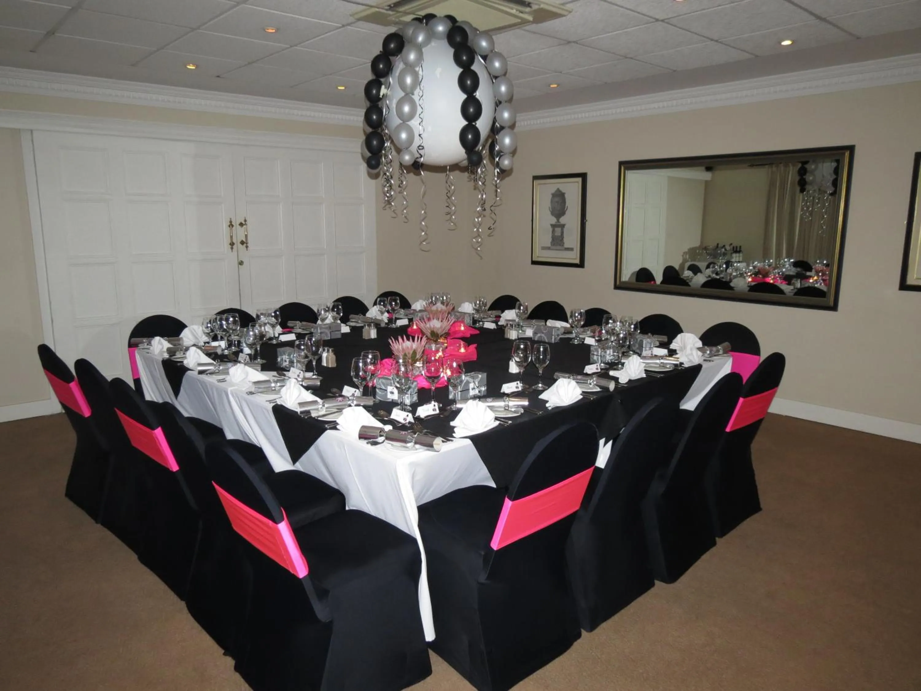 Banquet/Function facilities in Redlands Hotel